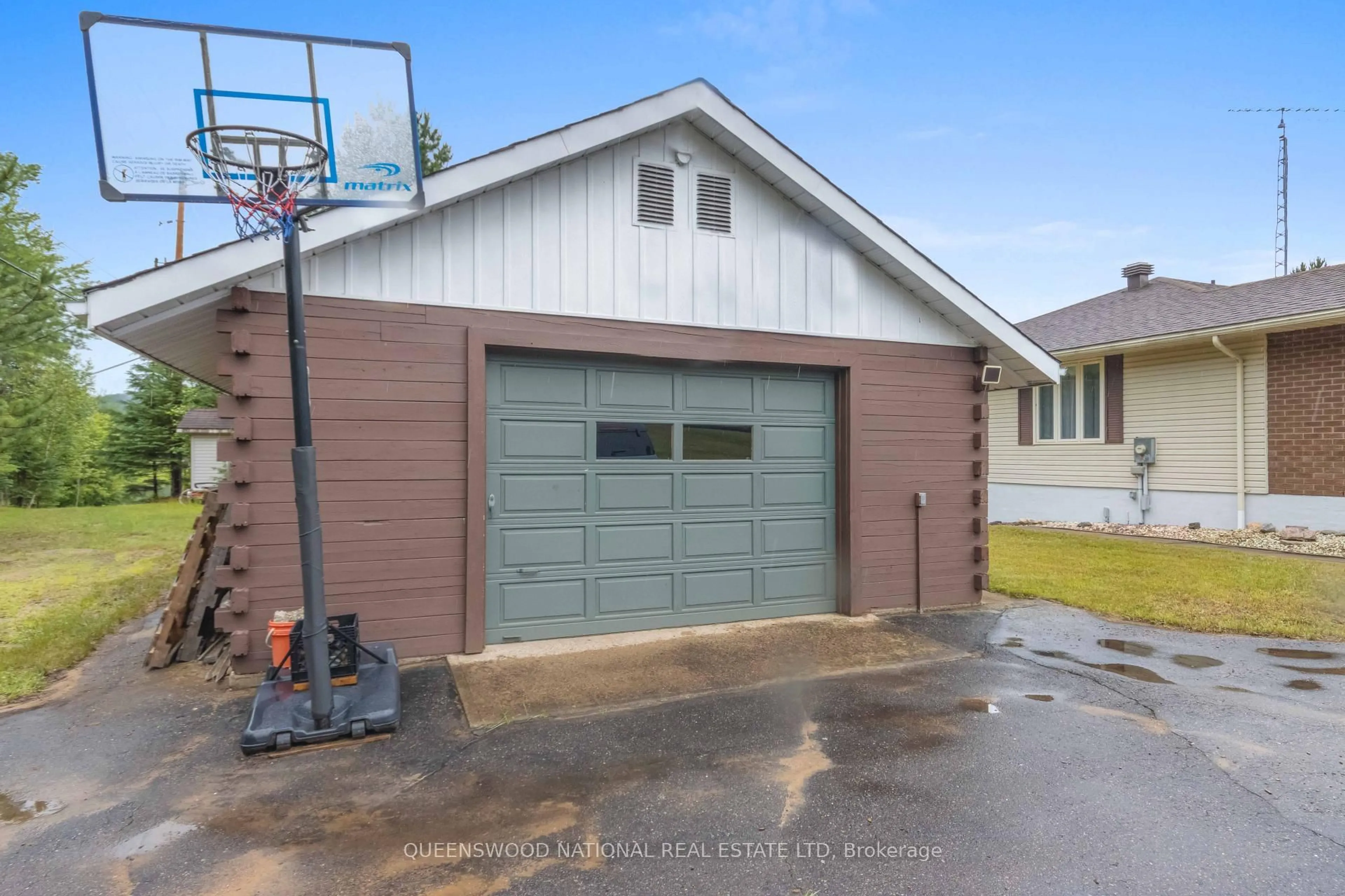 Indoor garage for 7424 River Rd, Palmer Rapids Ontario K0J 2E0