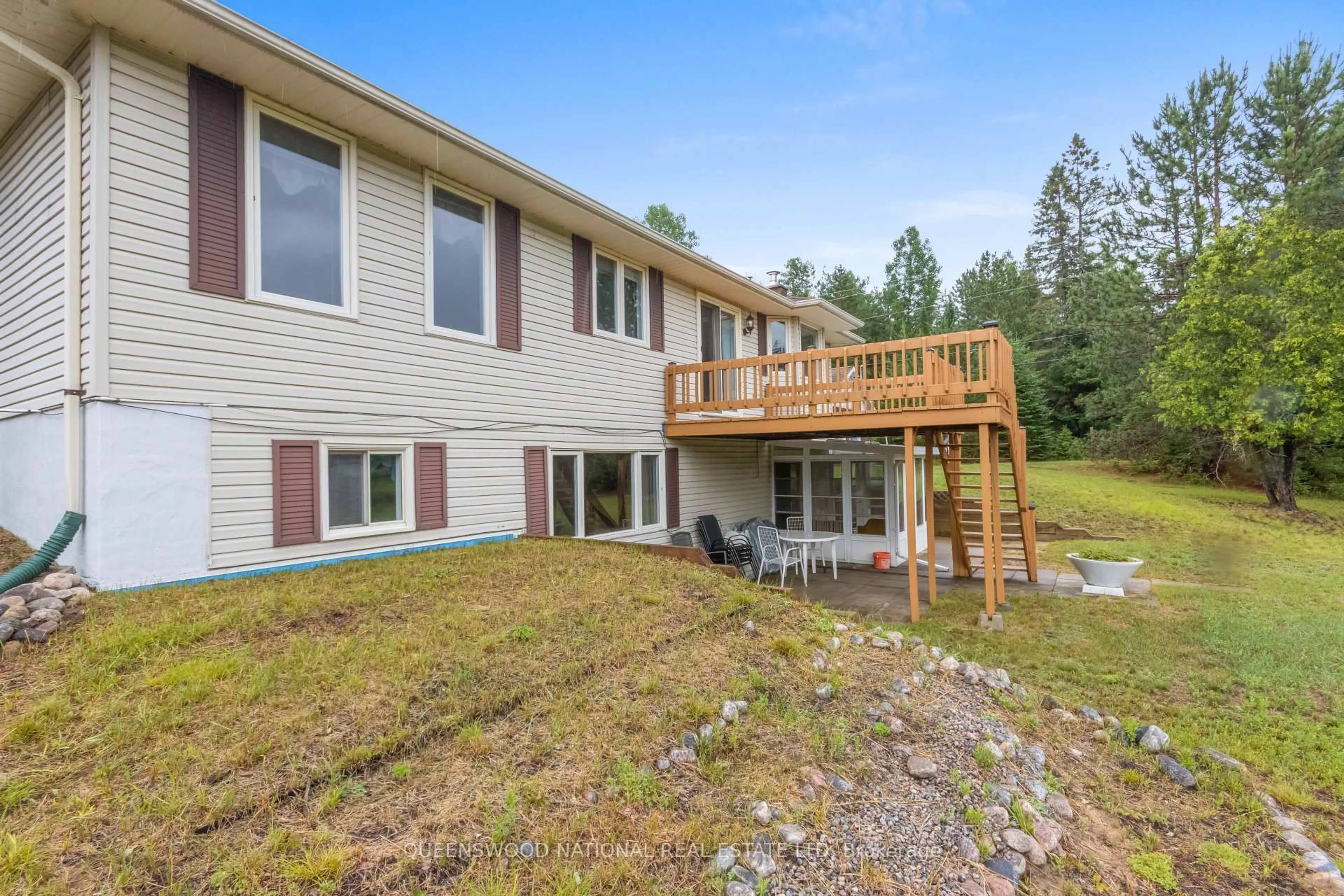 Unknown for 7424 River Rd, Palmer Rapids Ontario K0J 2E0