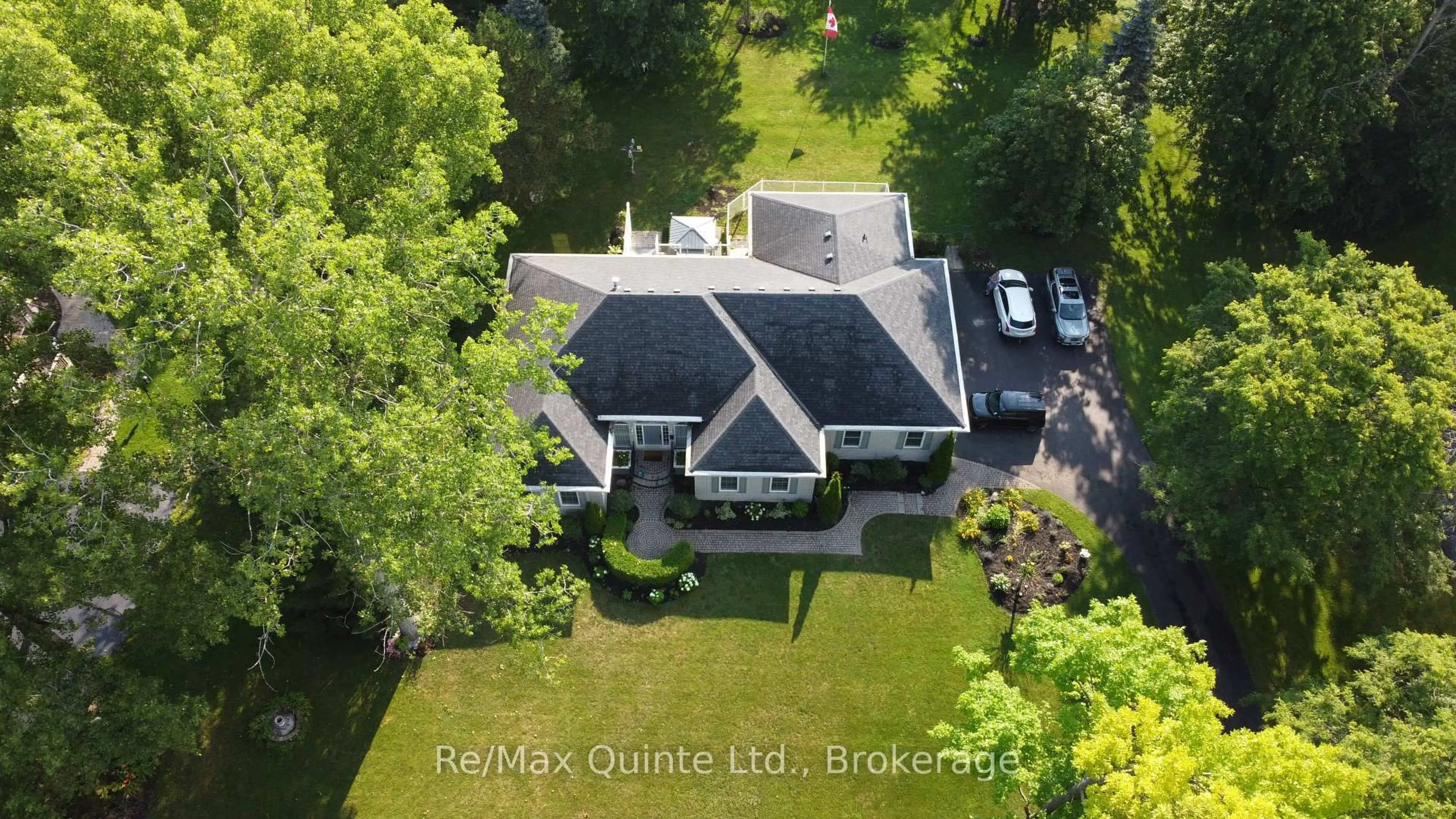 A pic from outside/outdoor area/front of a property/back of a property/a pic from drone, street for 35 Penny Lane, Belleville Ontario K8N 4Z4