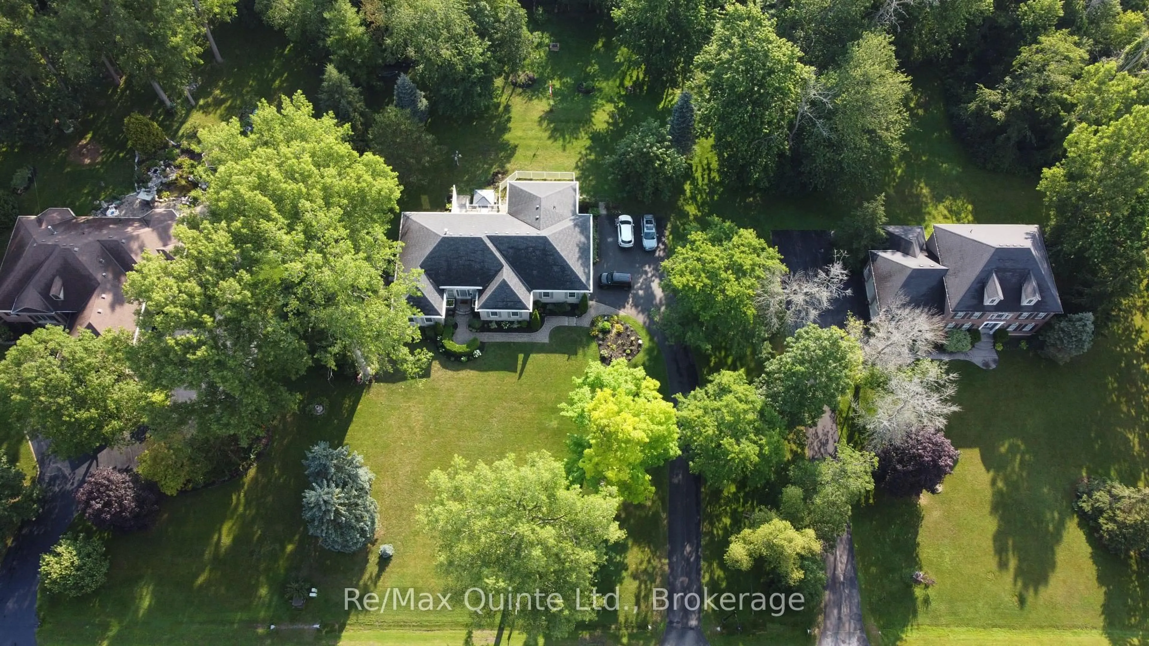 A pic from outside/outdoor area/front of a property/back of a property/a pic from drone, unknown for 35 Penny Lane, Belleville Ontario K8N 4Z4