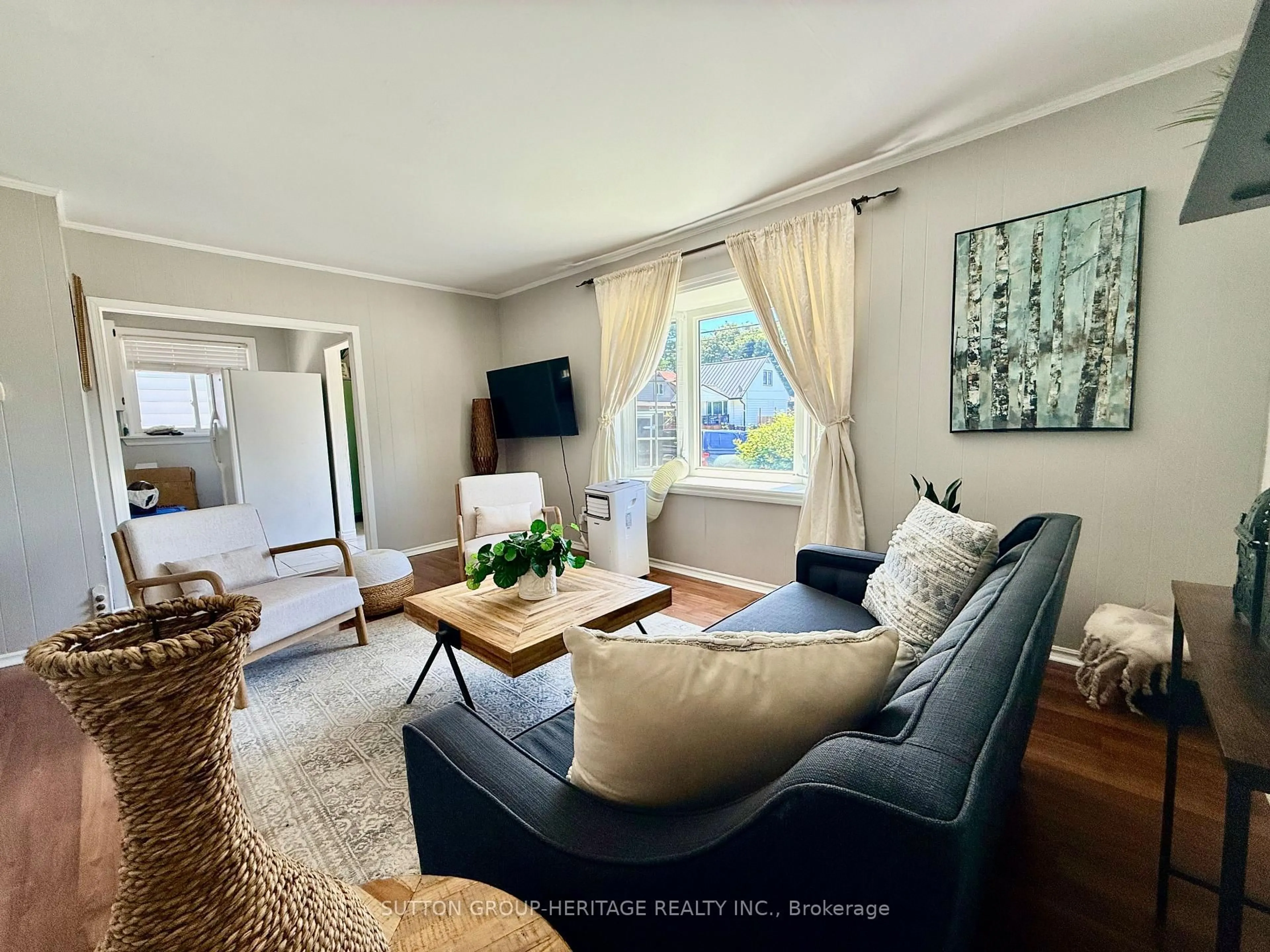 Living room with furniture, unknown for 8 Fraser St, Port Hope Ontario L1A 2A1