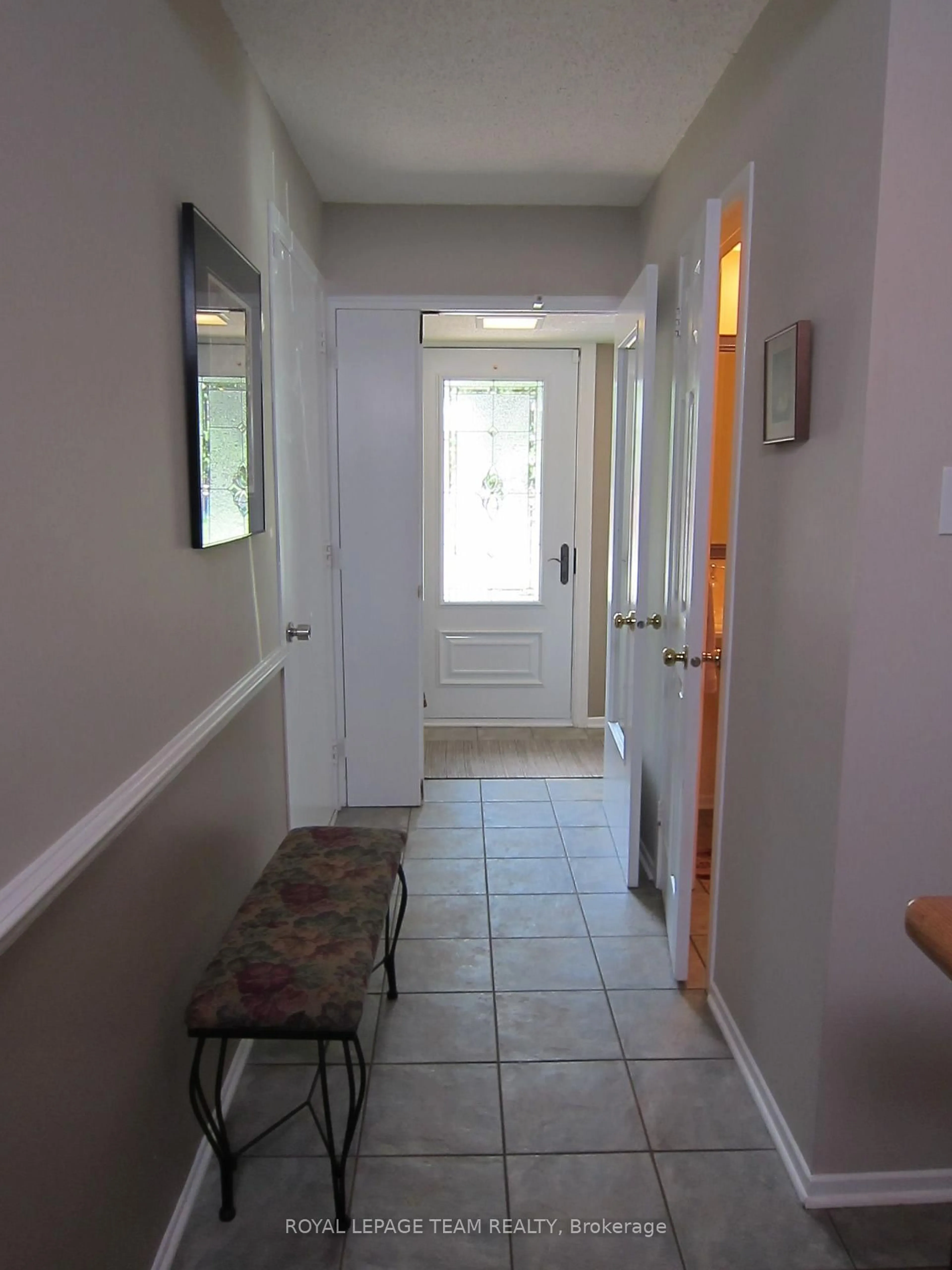 Indoor entryway for 200 Owl Dr #67, Ottawa Ontario K1V 9P7