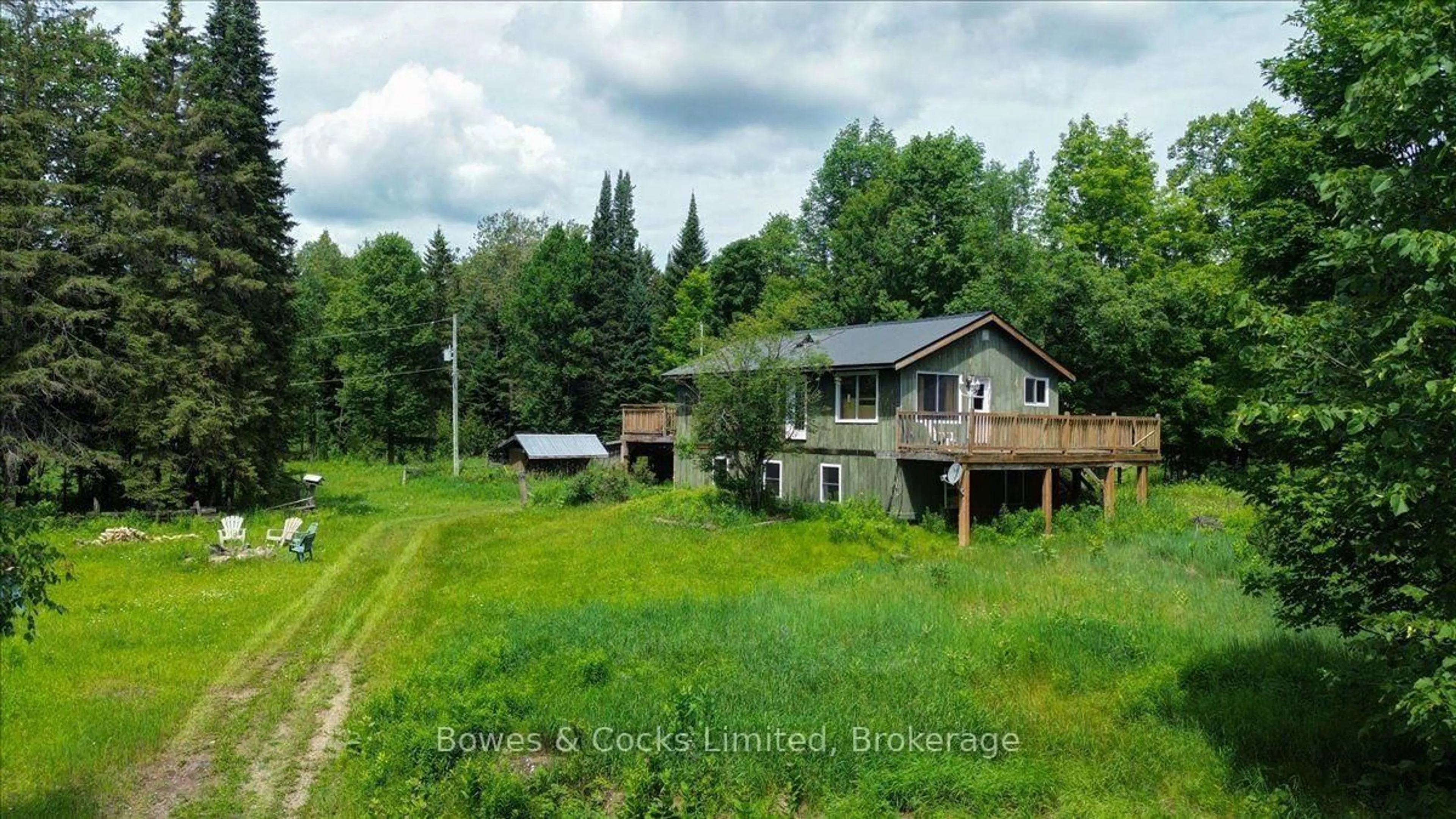 A pic from outside/outdoor area/front of a property/back of a property/a pic from drone, unknown for 161 & 262 Colbourne Rd, Bancroft Ontario K0L 2L0