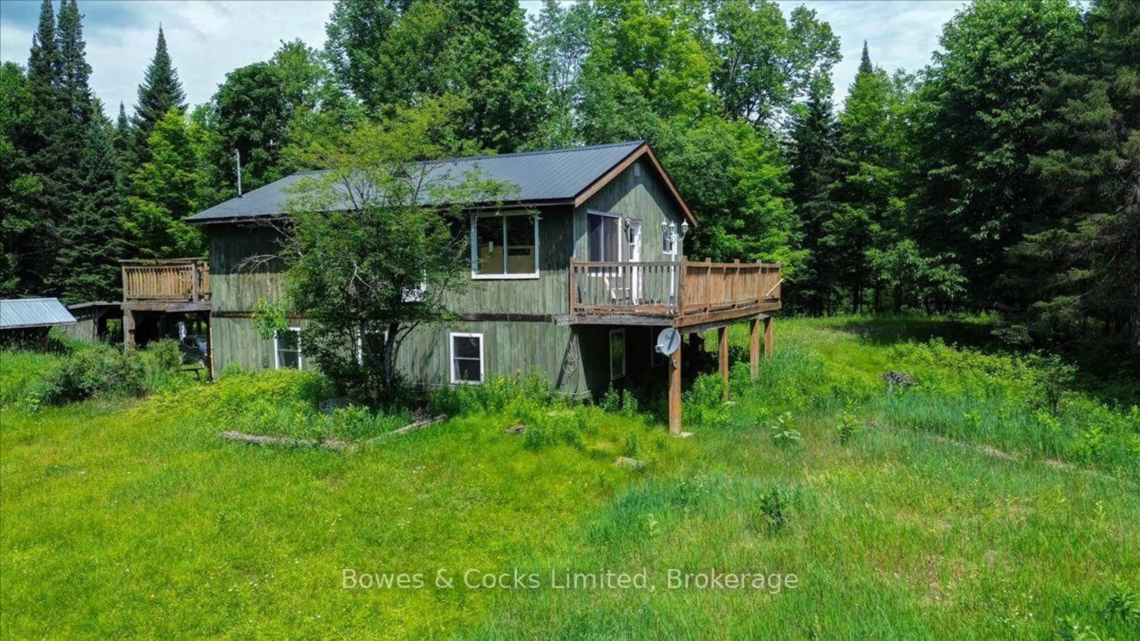 A pic from outside/outdoor area/front of a property/back of a property/a pic from drone, water/lake/river/ocean view for 161 & 262 Colbourne Rd, Bancroft Ontario K0L 2L0