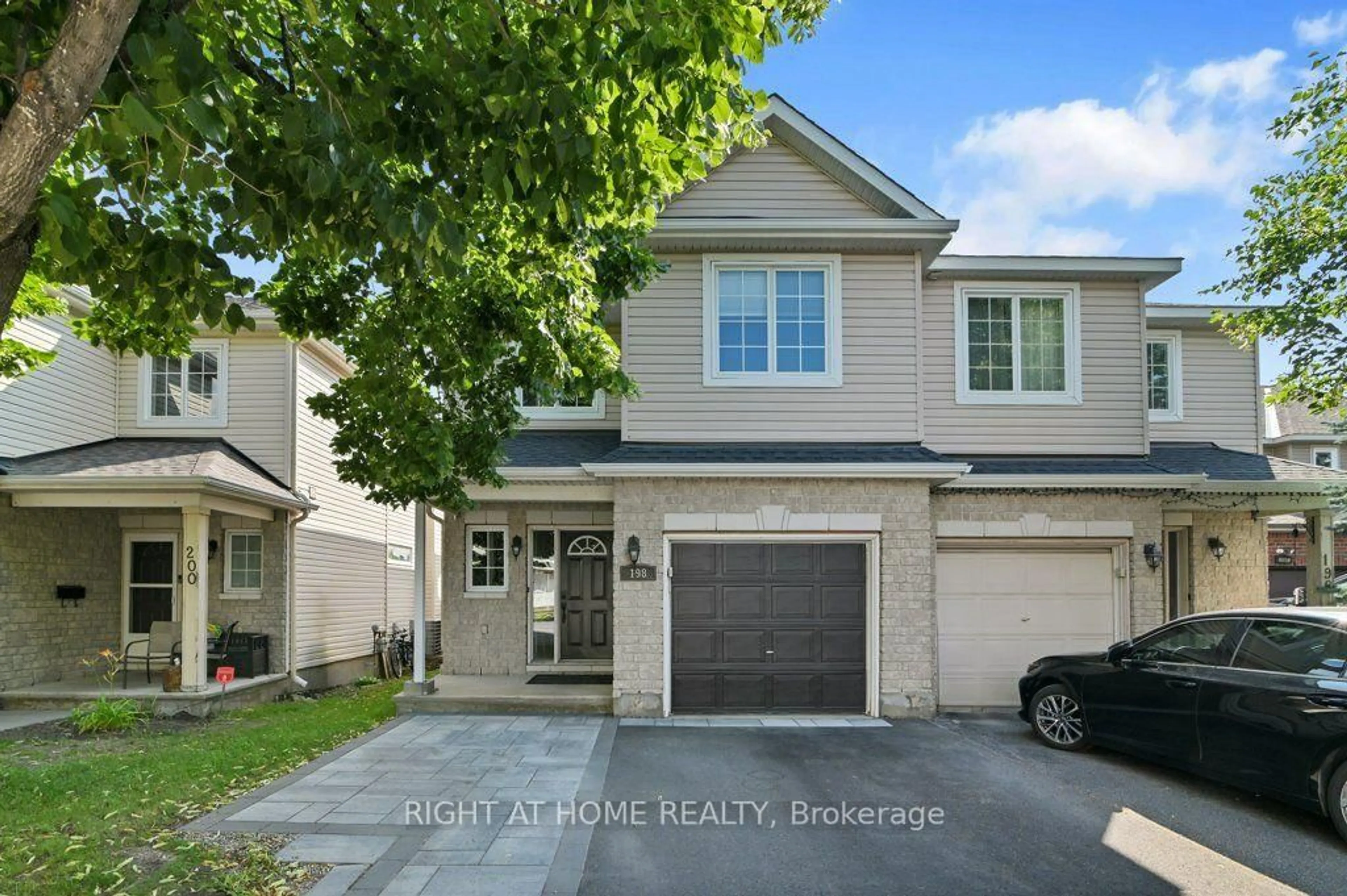 Unknown for 198 Deerfox Dr, Ottawa Ontario K2J 4W8