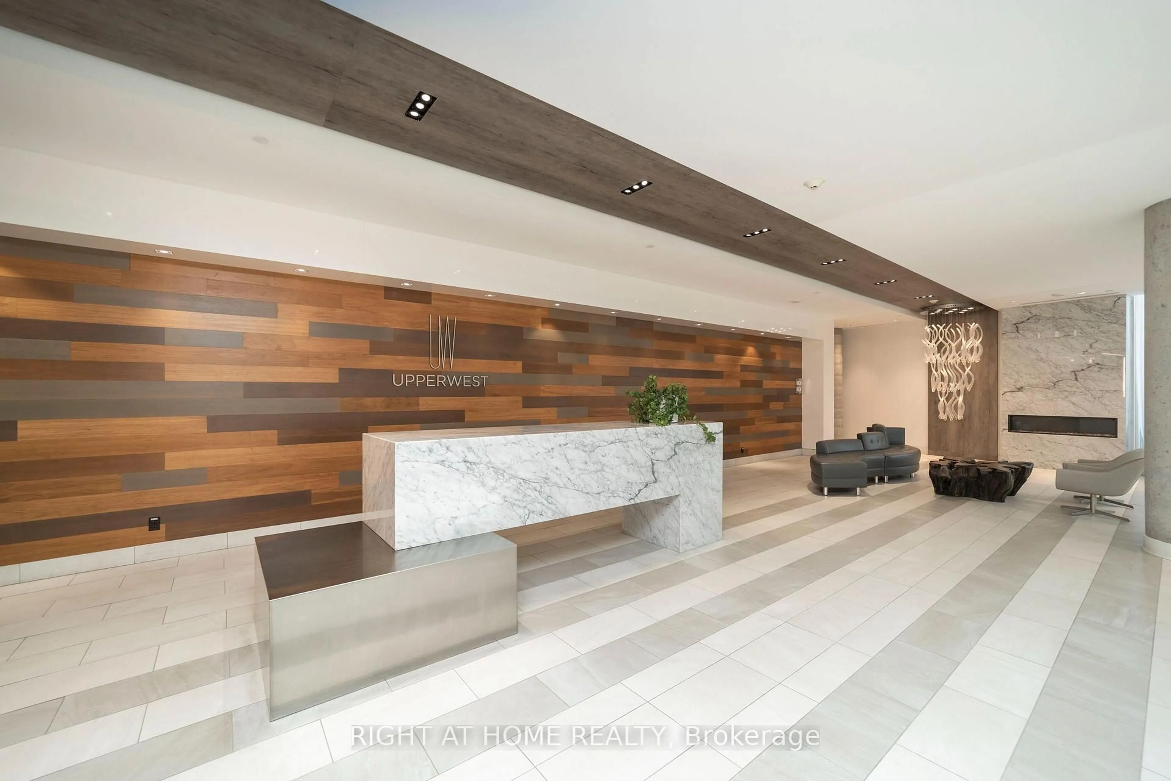 Lobby for 485 RICHMOND Rd #1309, Ottawa Ontario K2A 3W9