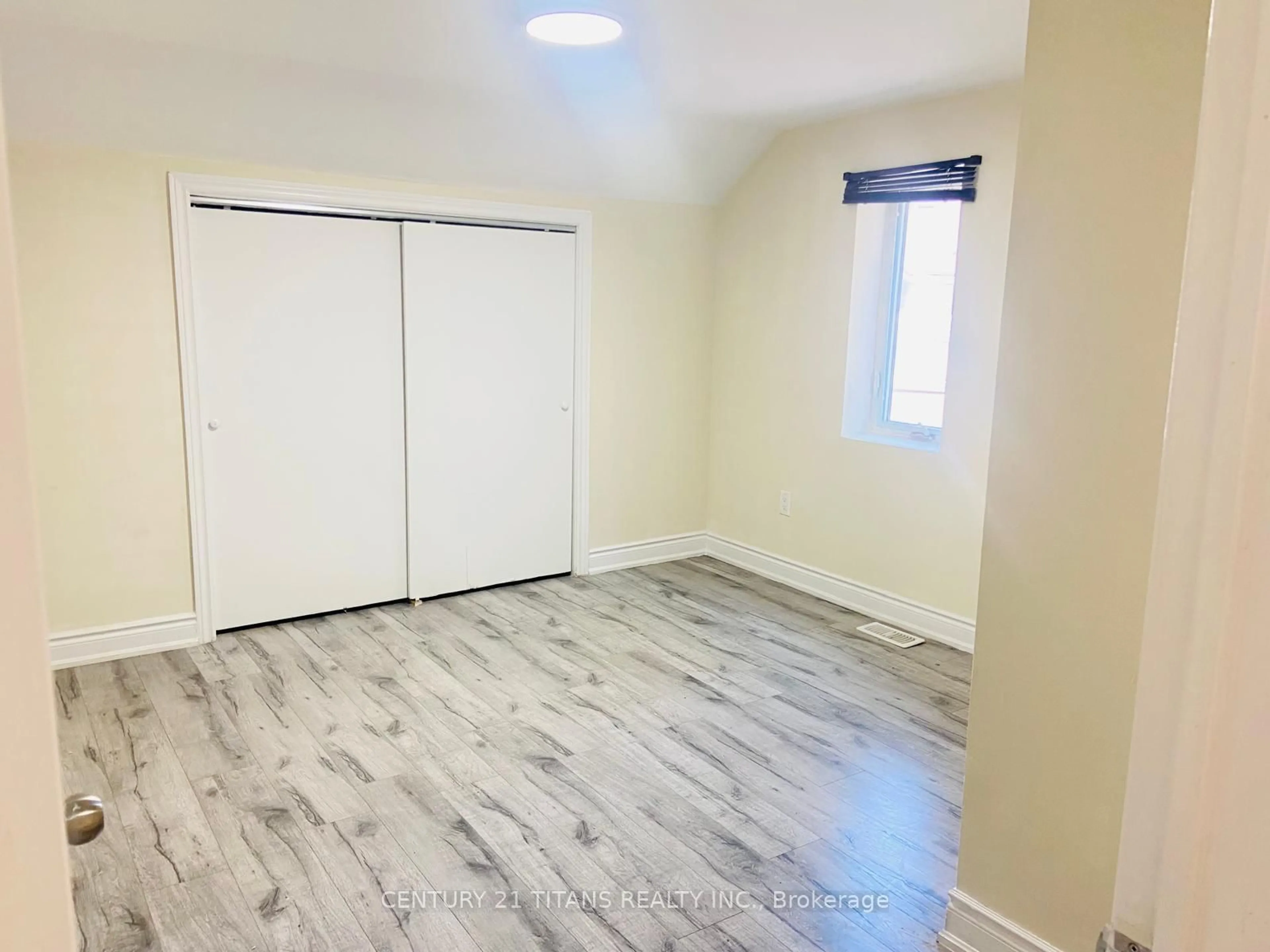 A pic of a room for 138-140 Grand Ave, Chatham-Kent Ontario N7L 1W2