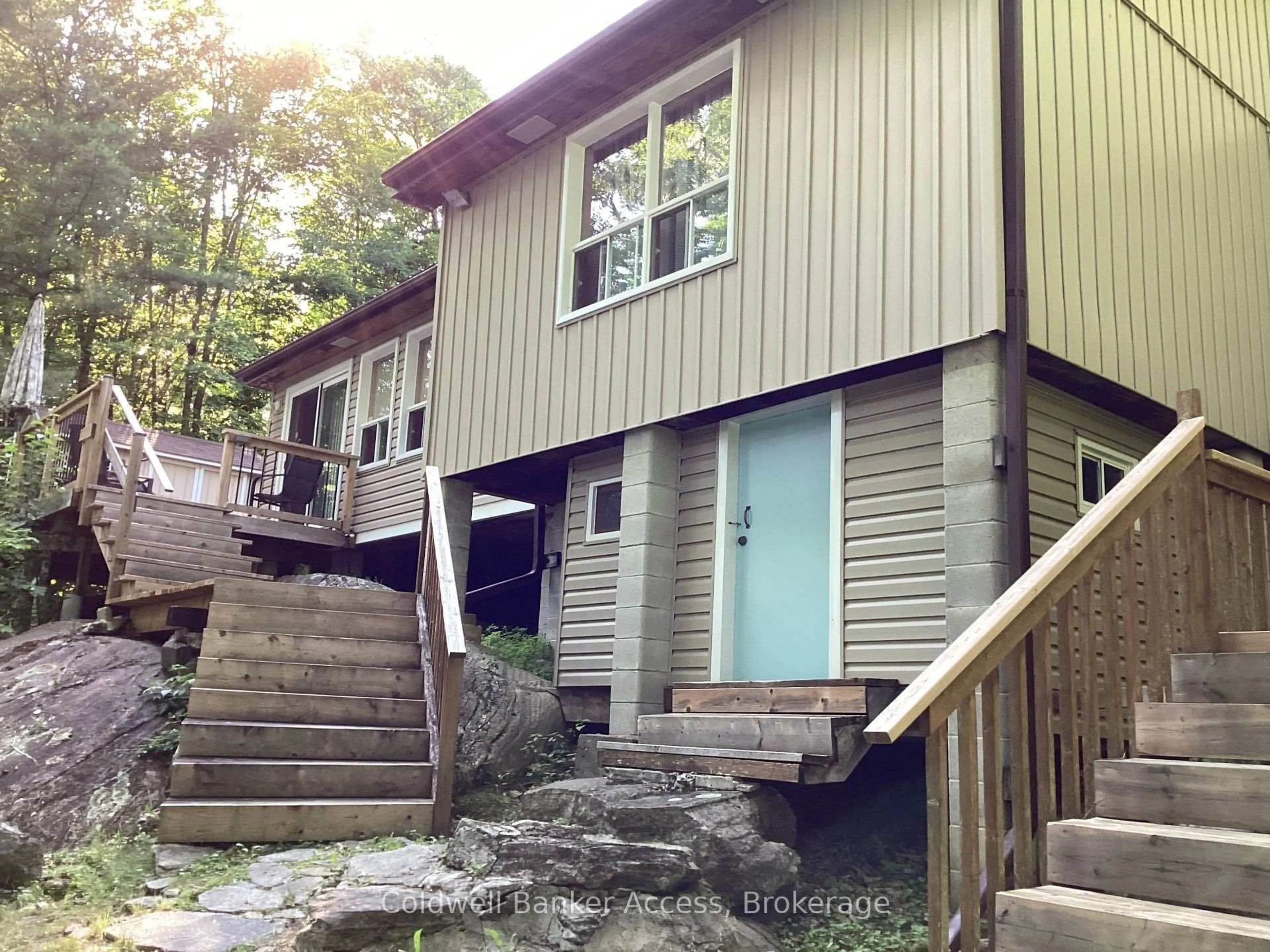 Home with vinyl exterior material, unknown for 27 Earl's Rd, The Archipelago Ontario P0C 1H0