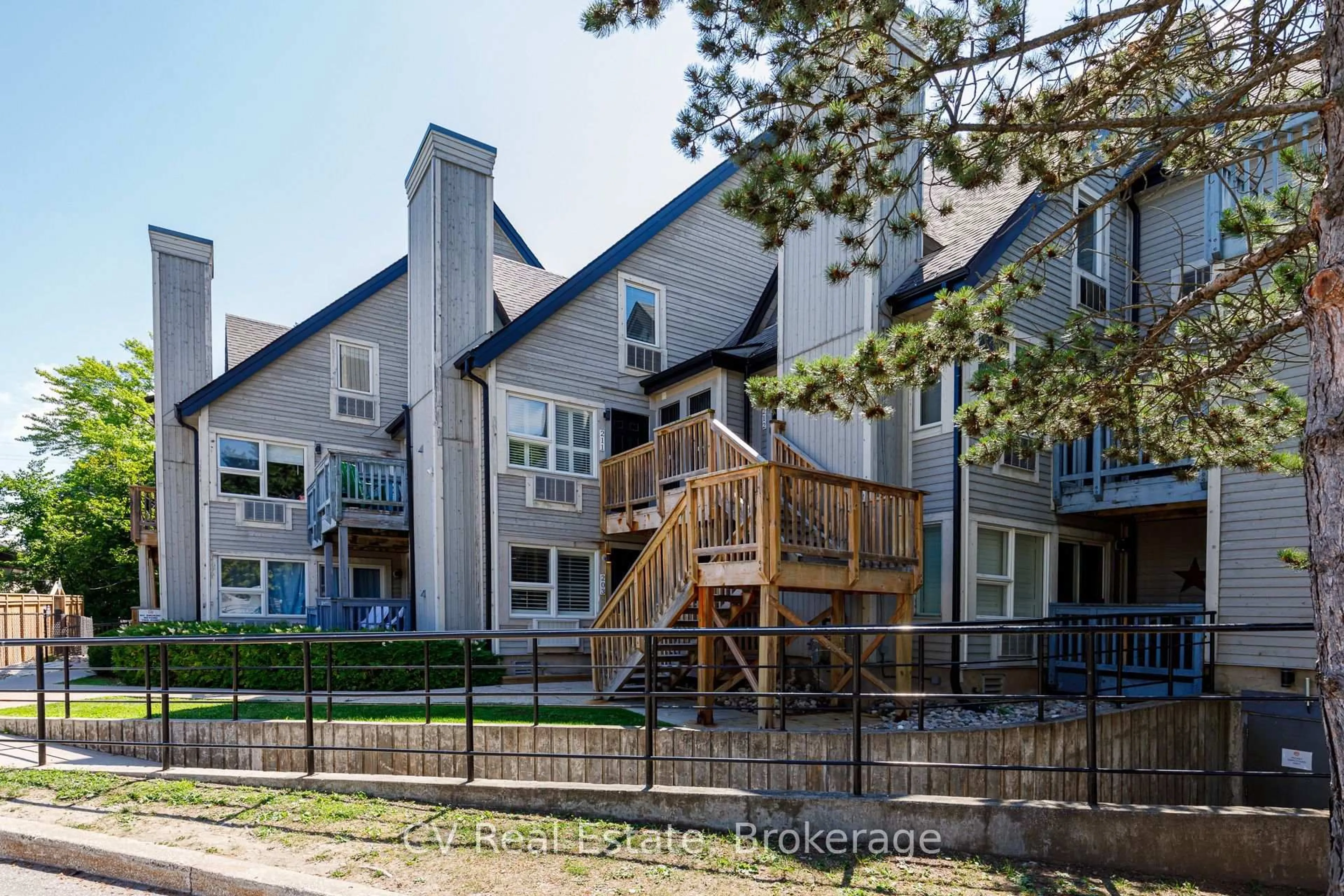Patio, unknown for 796468 Grey 19 Rd #211, Blue Mountains Ontario L9Y 3Z2