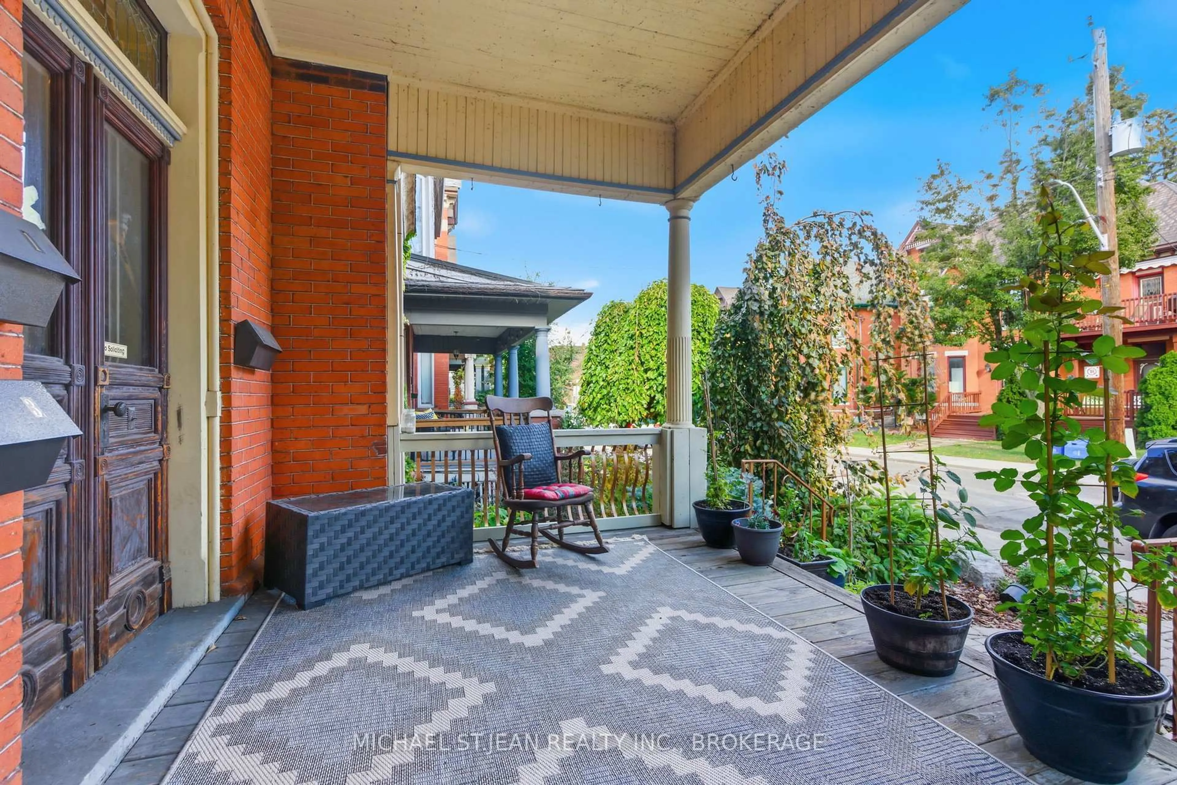 Patio, street for 30 Ontario Ave, Hamilton Ontario L8N 2X2