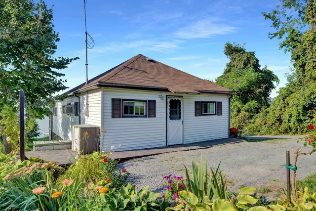96 Bishop Lane, Prince Edward County 2