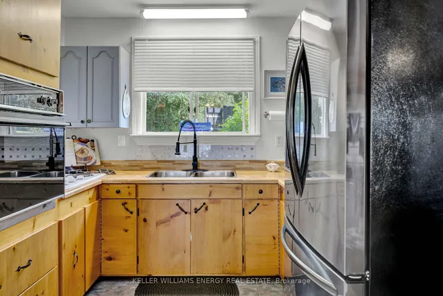 102 Bishop Lane, Prince Edward County 5