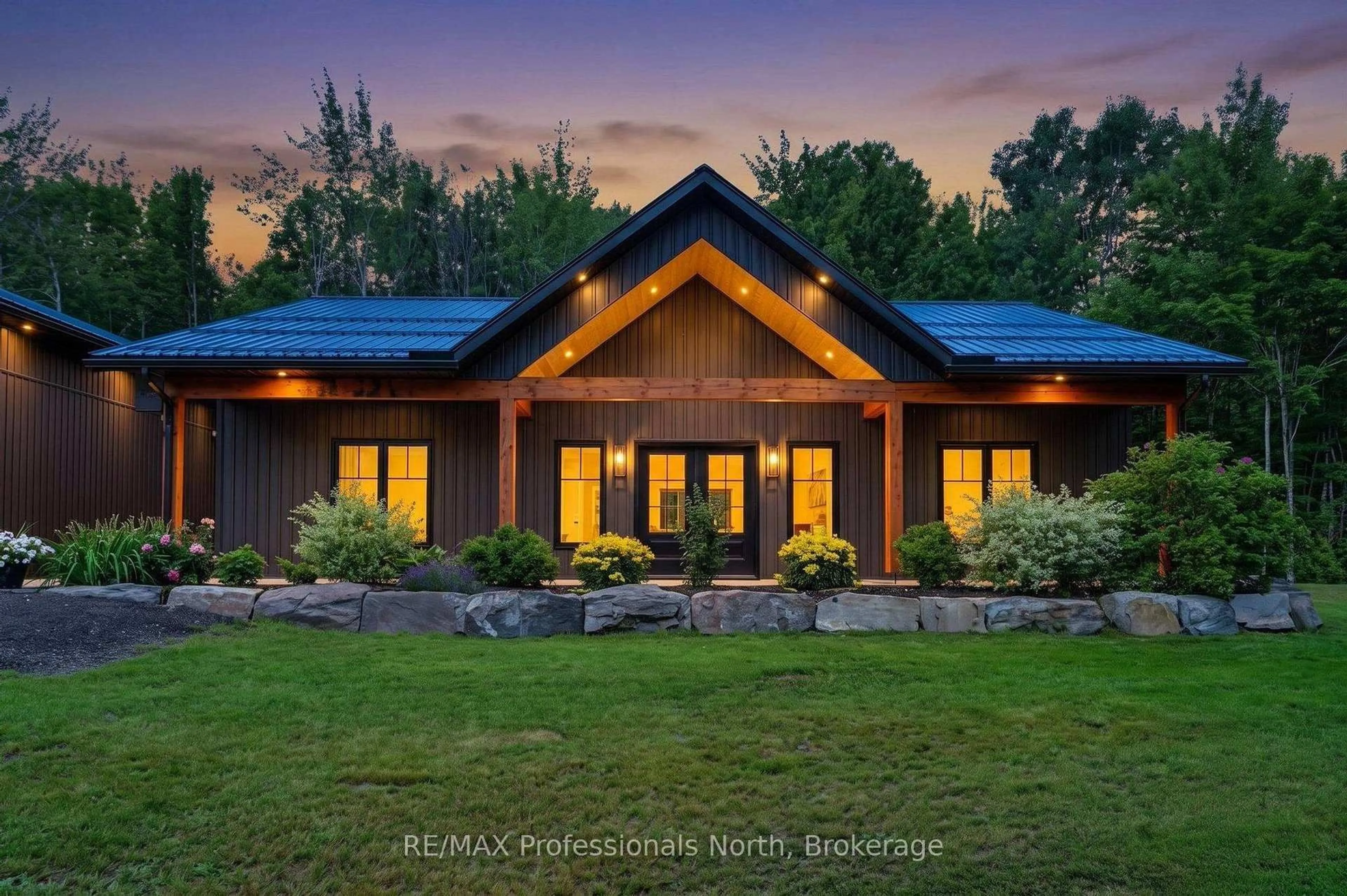 Home with brick exterior material, mountain view for 1541 Bobcaygeon Rd, Minden Hills Ontario K0M 2K0