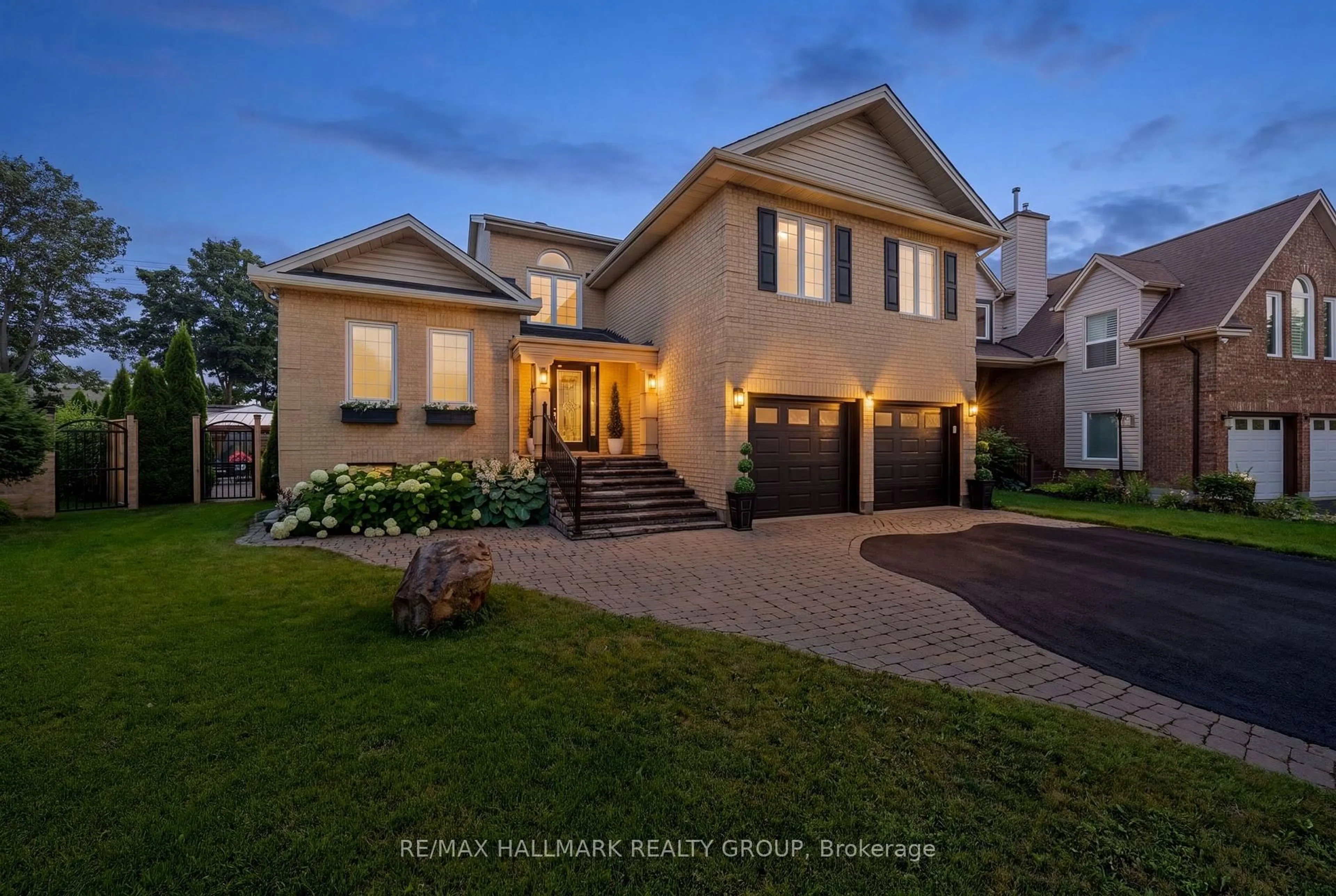 Home with vinyl exterior material, street for 29 Depper Pl, Ottawa Ontario K1T 3L5