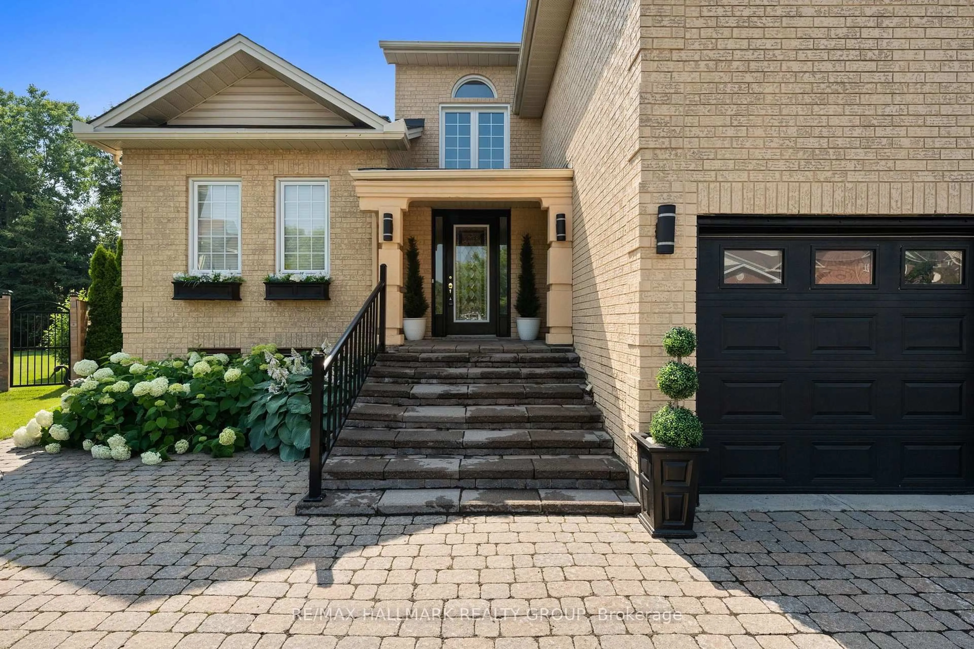 Home with brick exterior material, street for 29 Depper Pl, Ottawa Ontario K1T 3L5