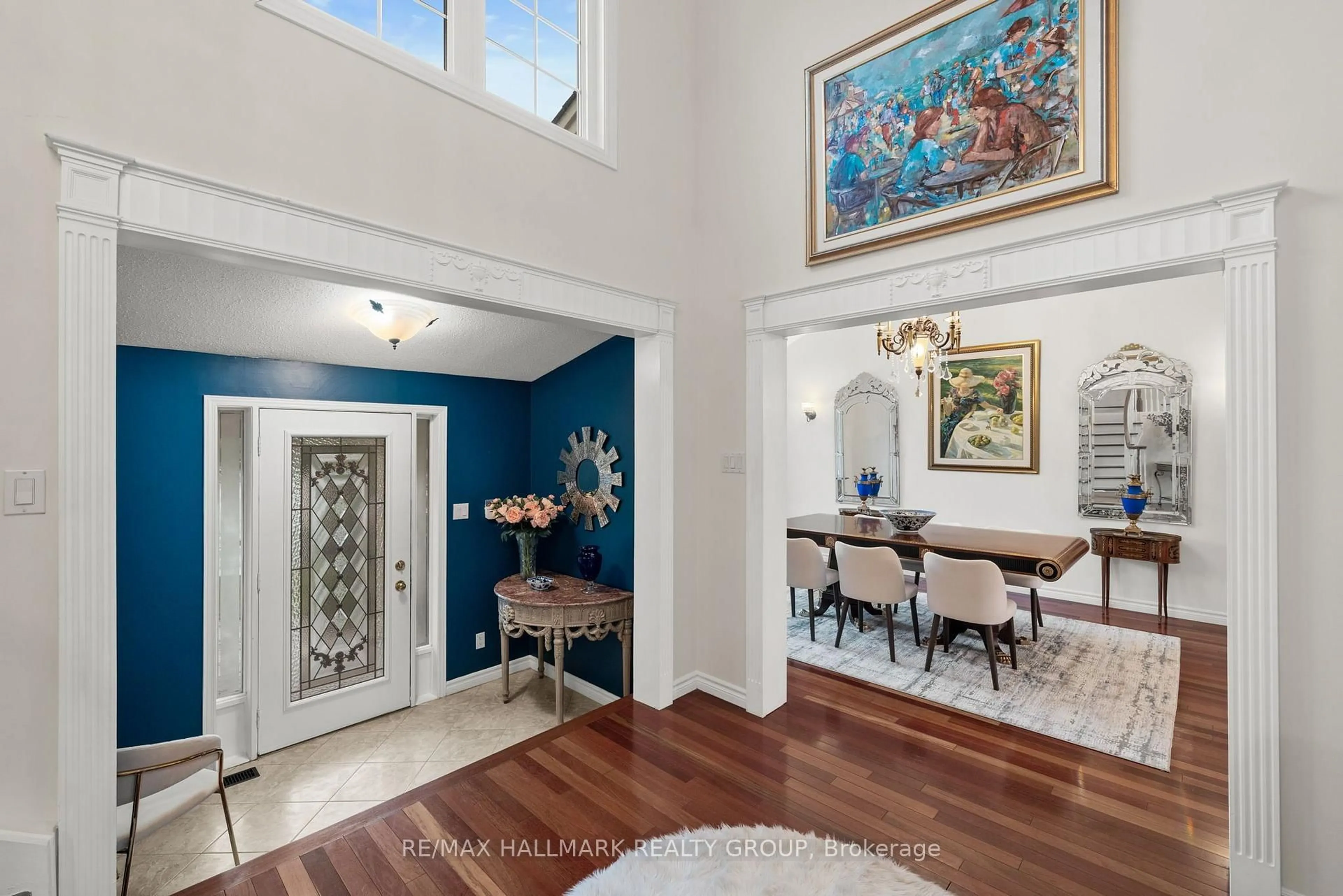 Indoor entryway for 29 Depper Pl, Ottawa Ontario K1T 3L5