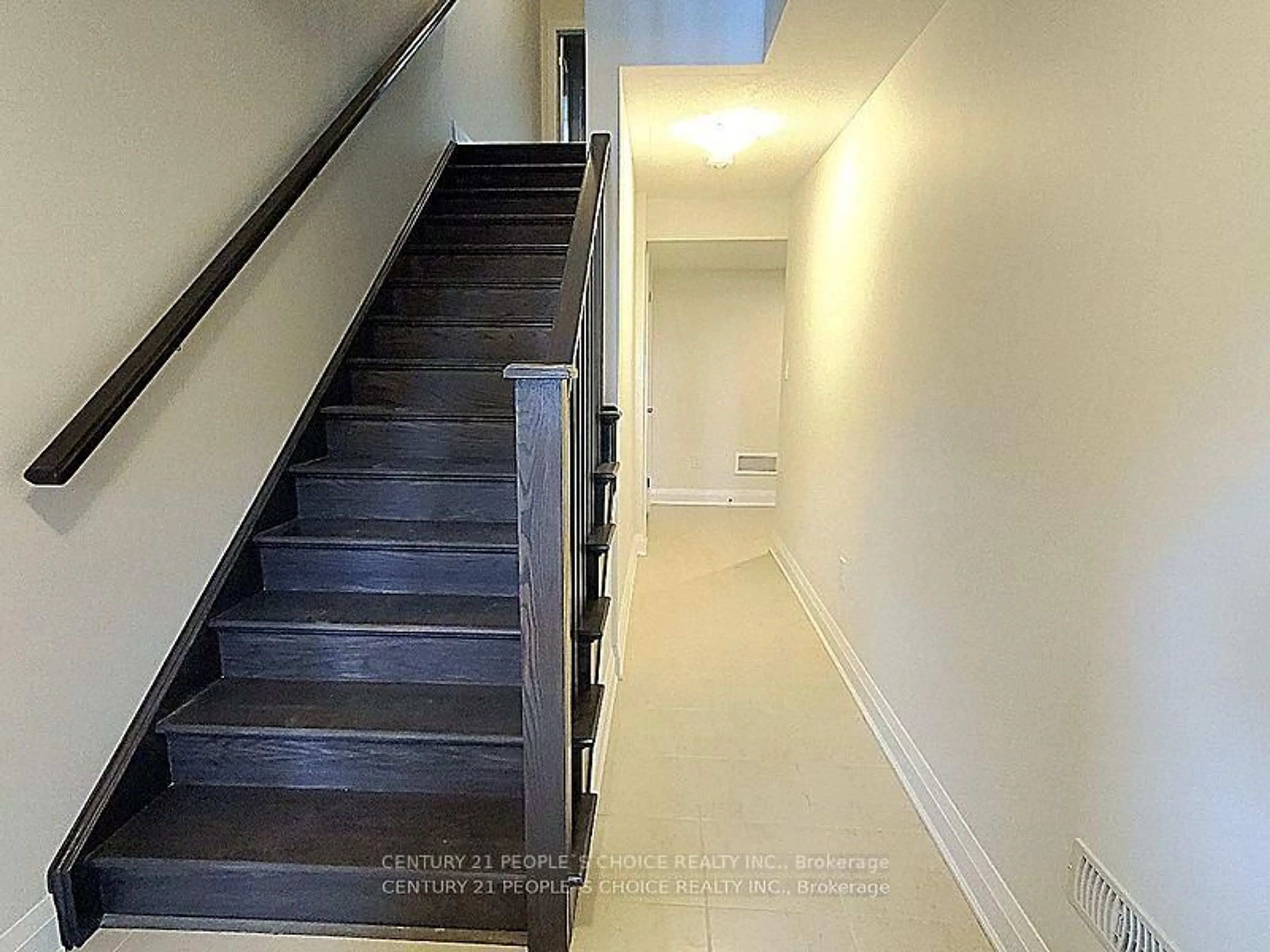Stairs for 255 Raspberry Pl, Waterloo Ontario N2V 0H3