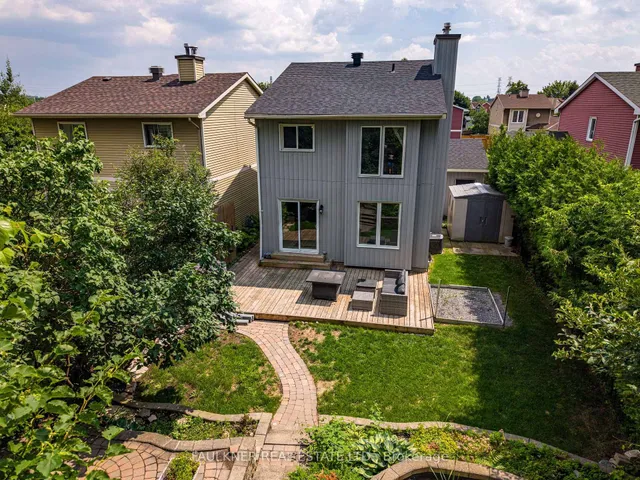 82 Fair Oaks Cres, Ottawa 4