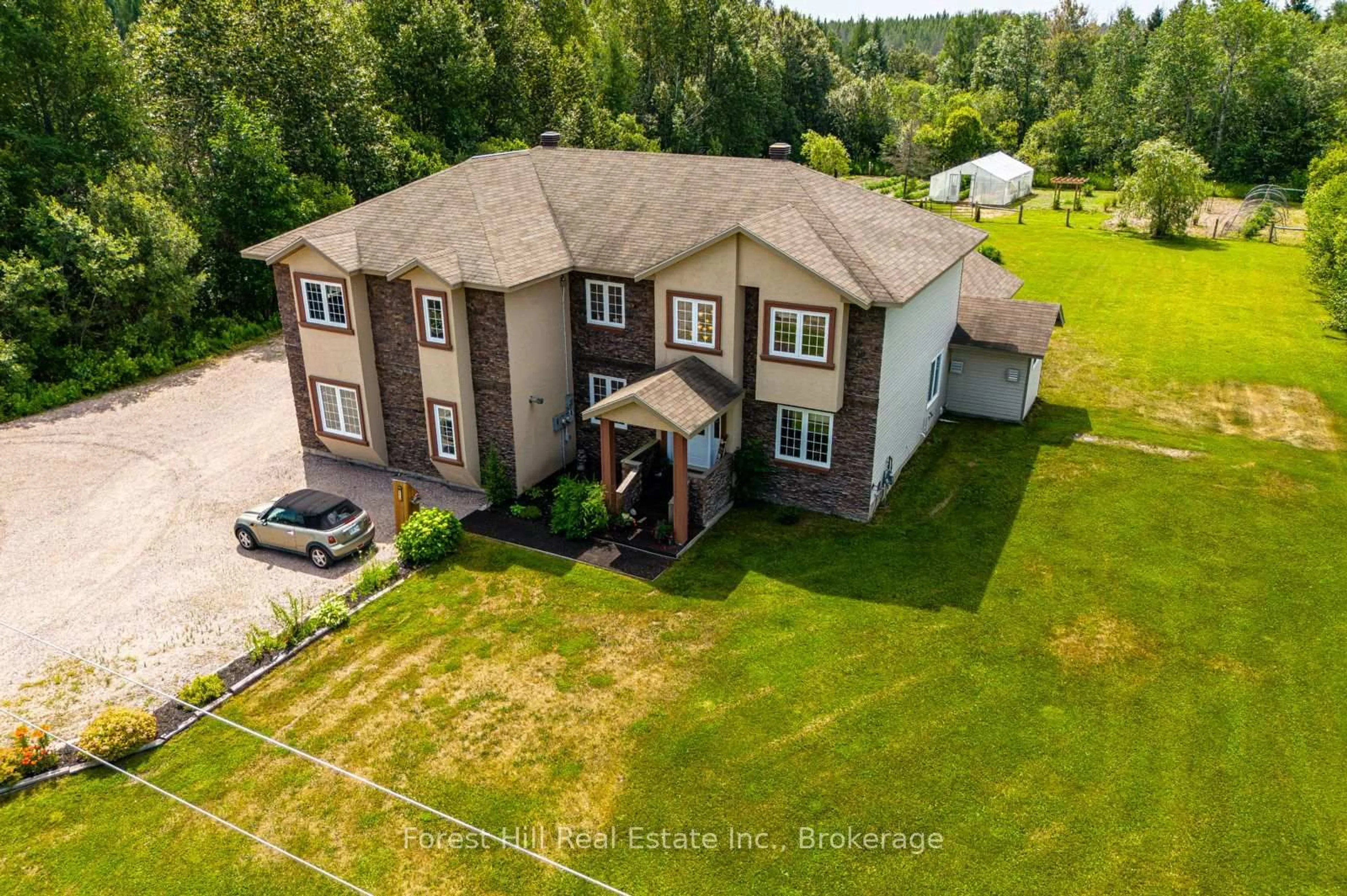 A pic from outside/outdoor area/front of a property/back of a property/a pic from drone, unknown for 512 Salter St, West Nipissing Ontario P2B 2T4