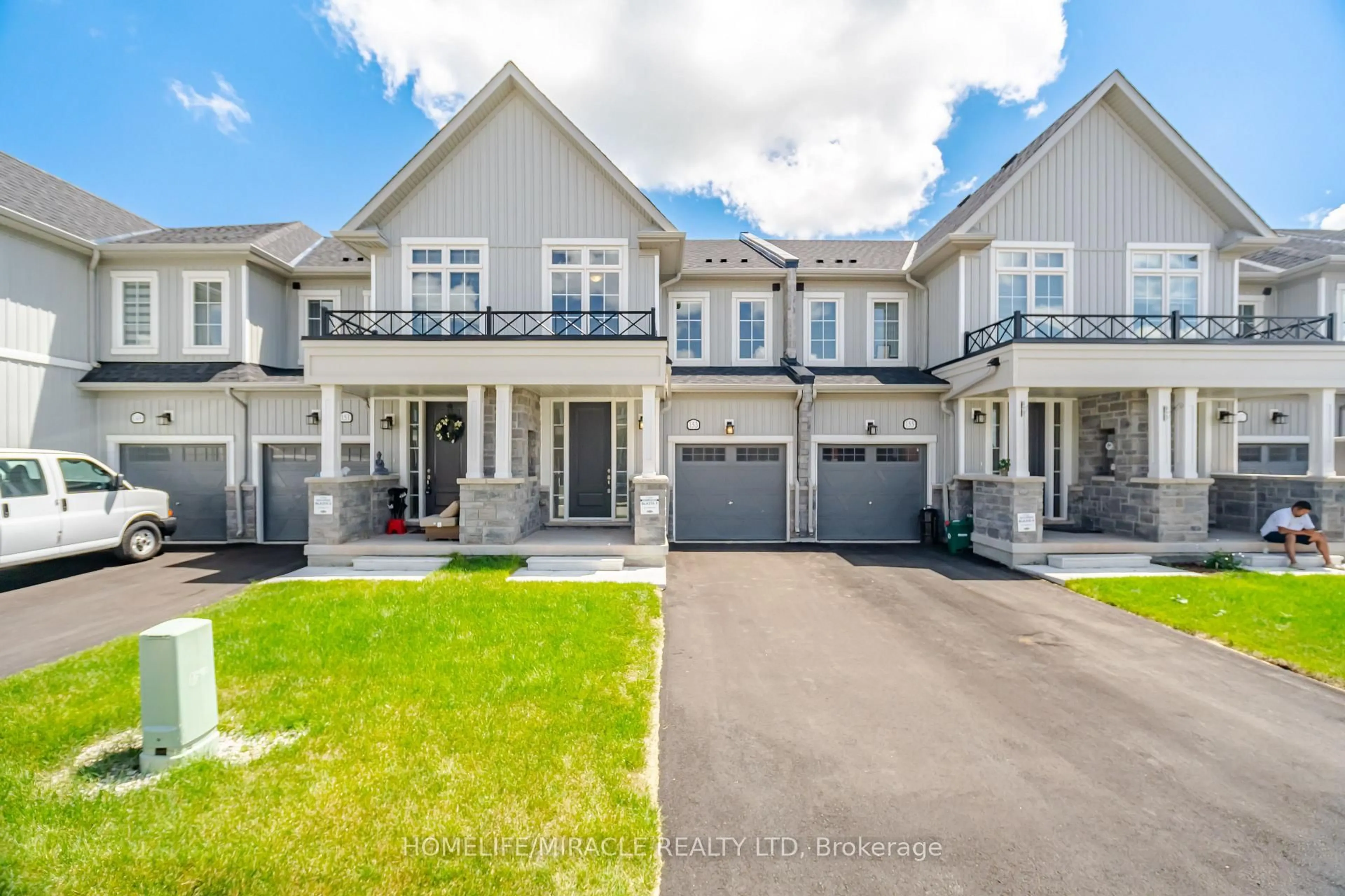 A pic from outside/outdoor area/front of a property/back of a property/a pic from drone, street for 153 Sanders Rd, Erin Ontario N0B 1T0