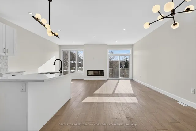 871 Catalpa Sq, London North 3