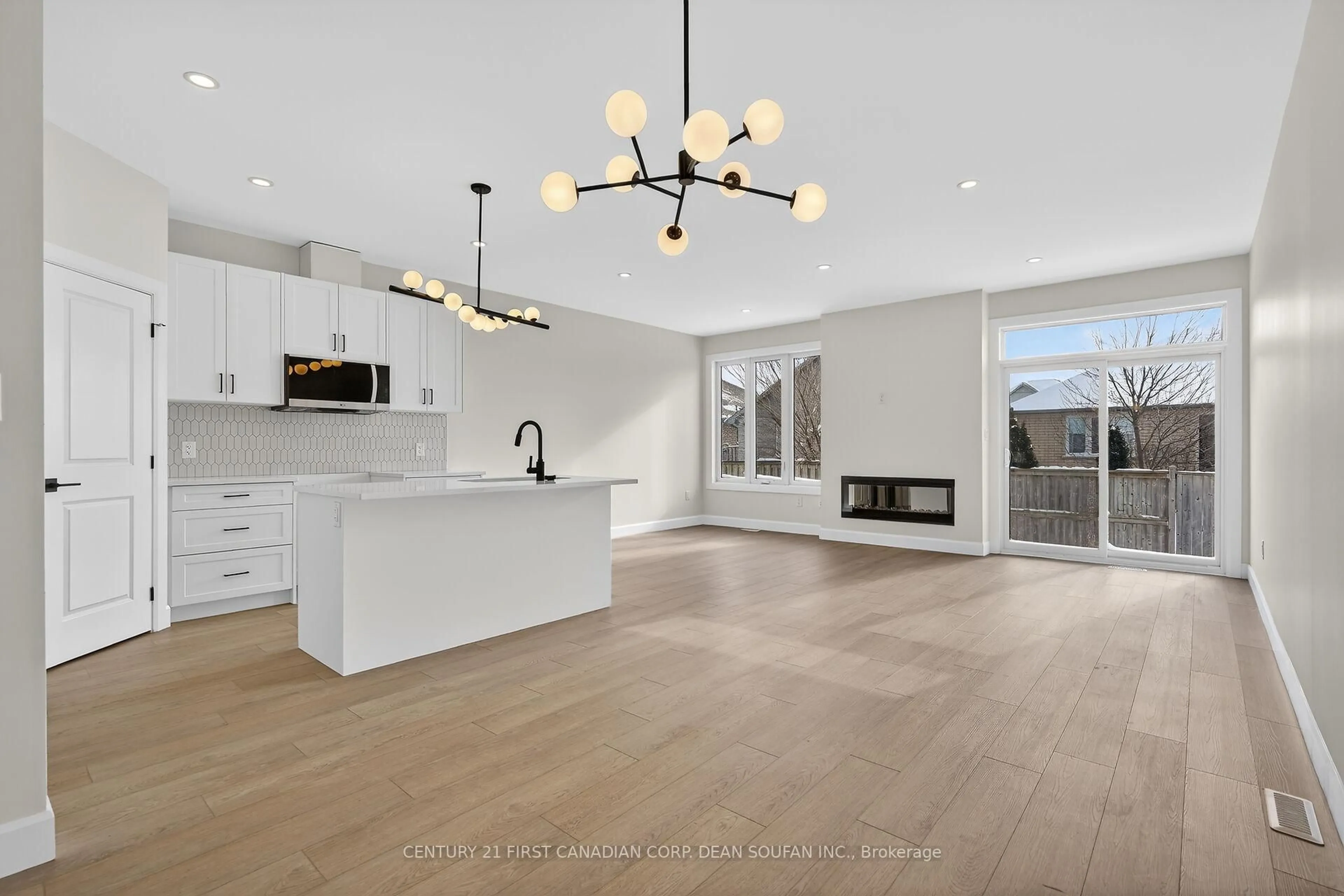 Open concept kitchen, unknown for 873 Catalpa Sq, London North Ontario N6G 4A5