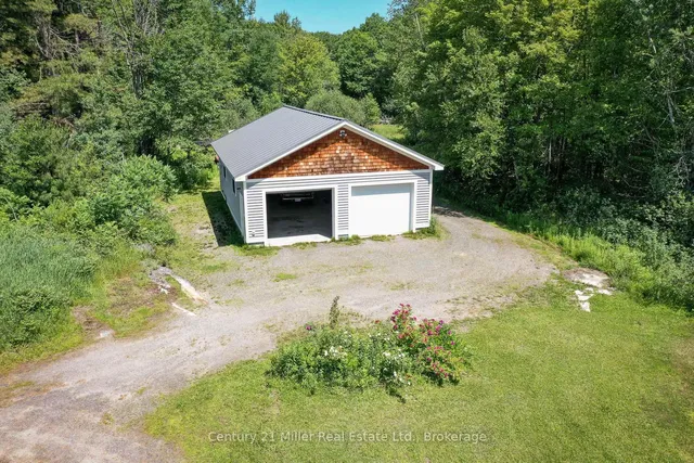 1028 Medora Lake Rd, Muskoka Lakes 4