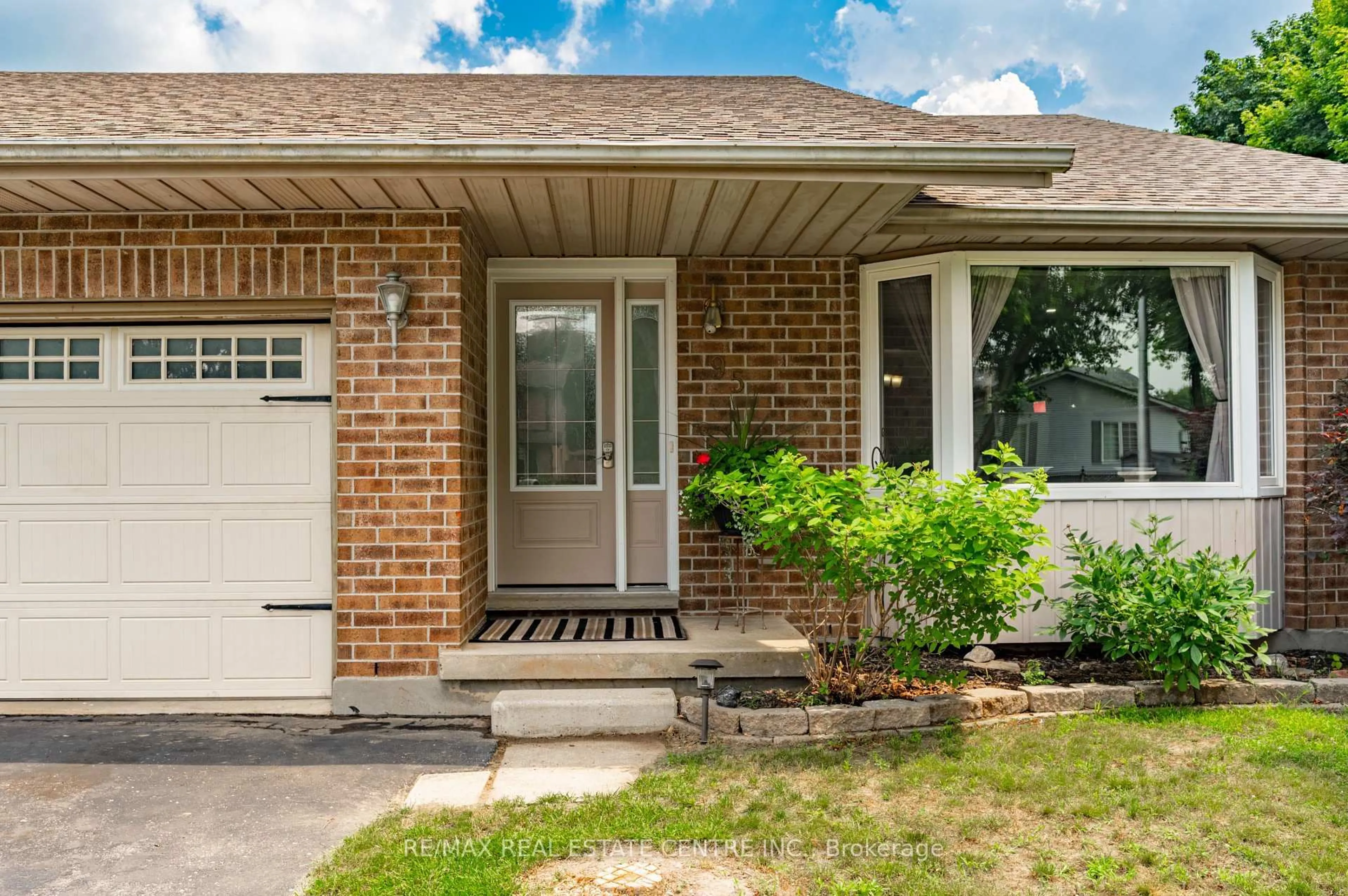 Home with brick exterior material, street for 95 Allen St, Tillsonburg Ontario N4G 4V8