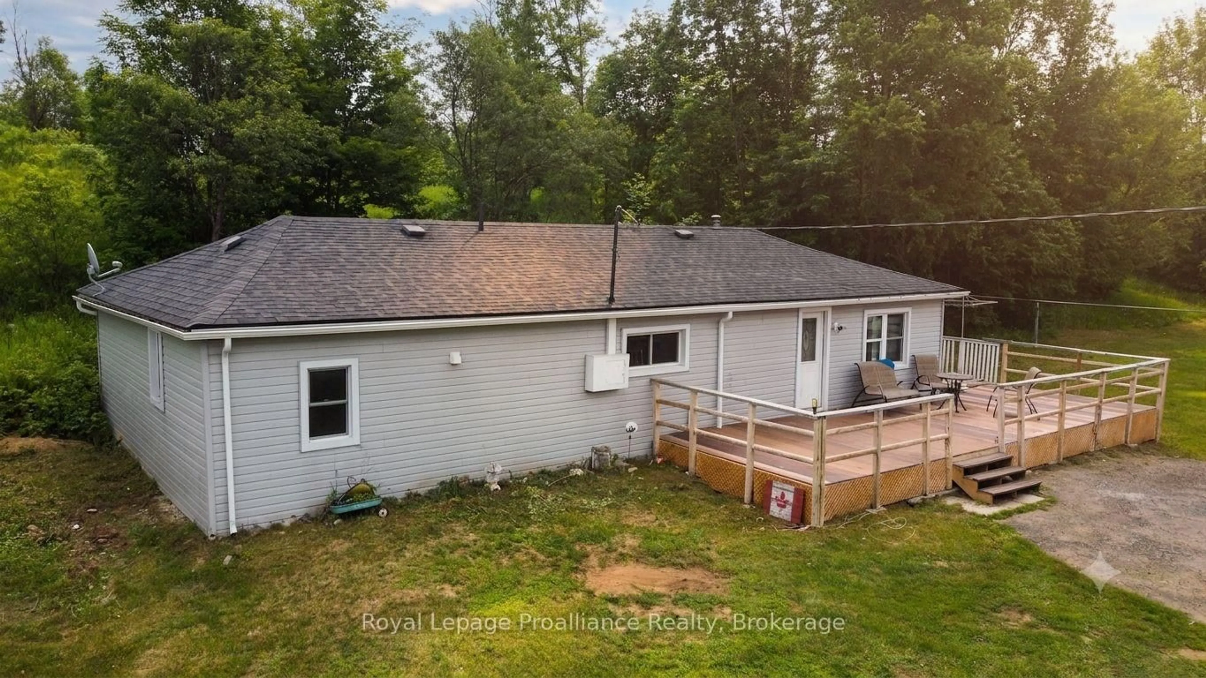 A pic from outside/outdoor area/front of a property/back of a property/a pic from drone, unknown for 4310 Henderson Rd, Arden Ontario K0H 1B0
