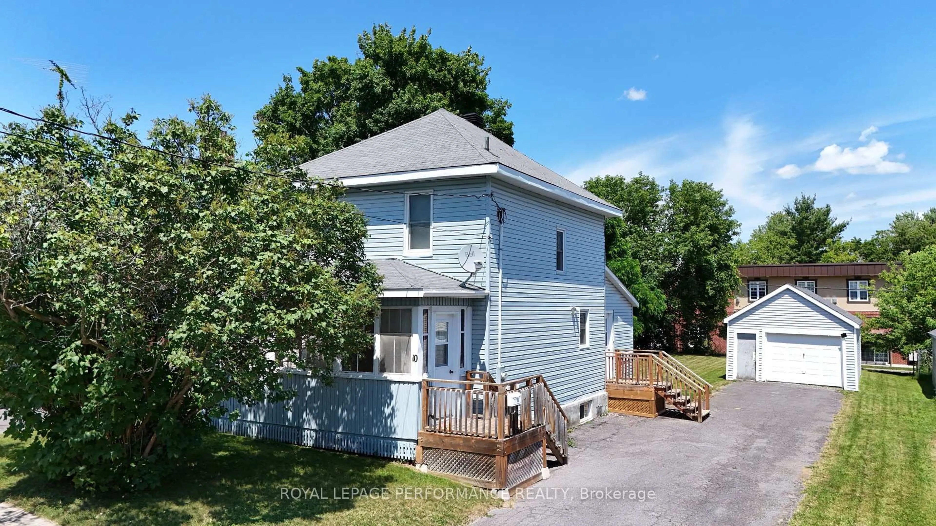 Unknown for 10 Dunbar Ave, Cornwall Ontario K6H 5M7