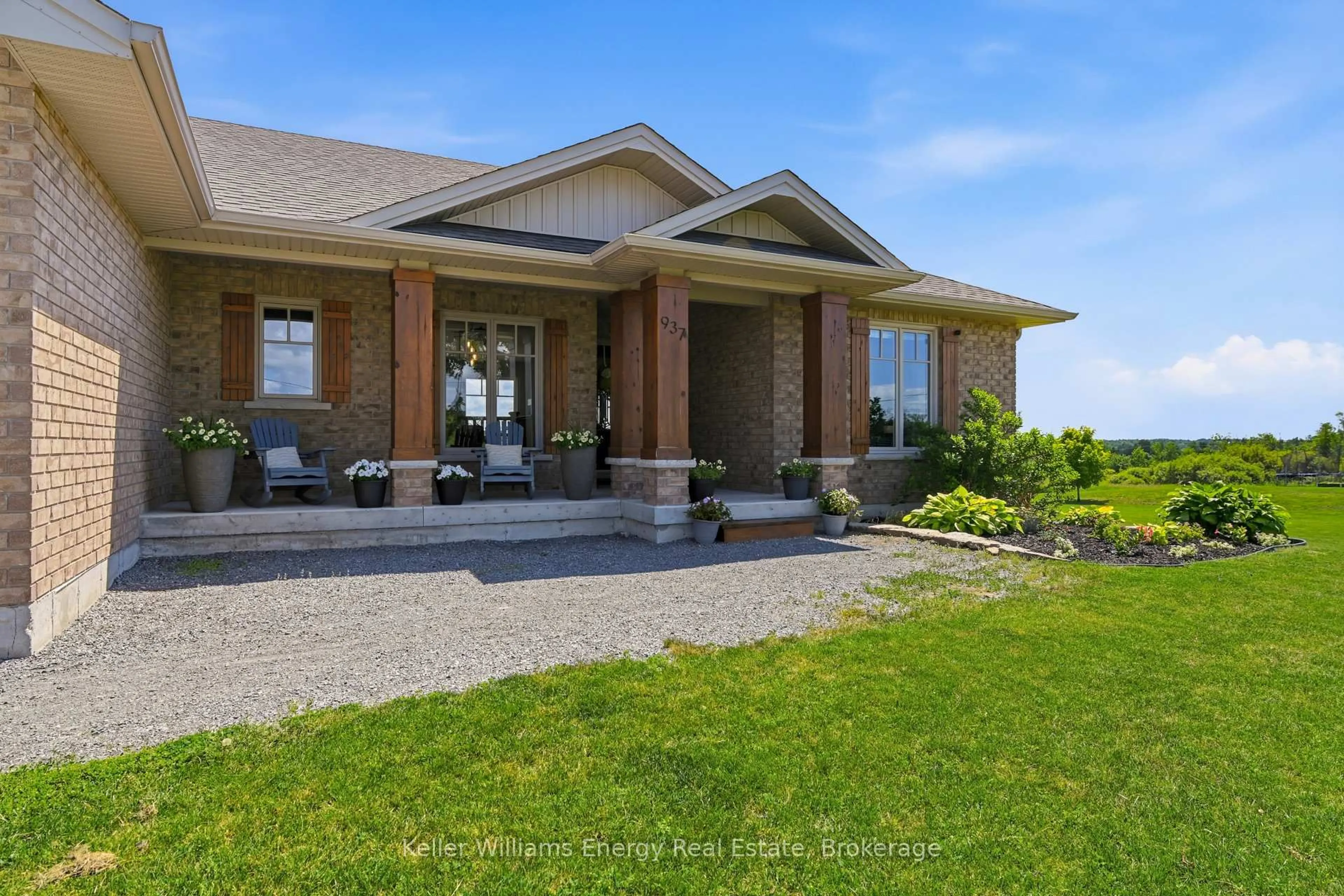 Home with brick exterior material, unknown for 937 Payne Line Rd, Douro-Dummer Ontario K0L 3A0
