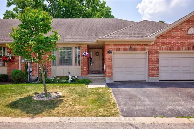 307 Metcalfe St #6, Strathroy-Caradoc 2