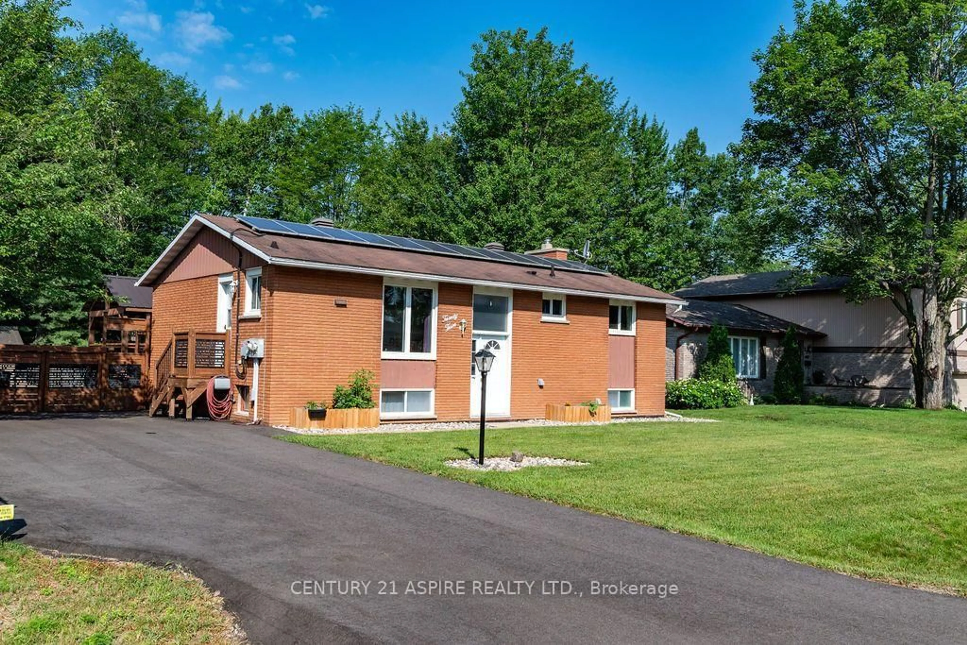 Unknown for 23 Roy St, Petawawa Ontario K8H 3A5