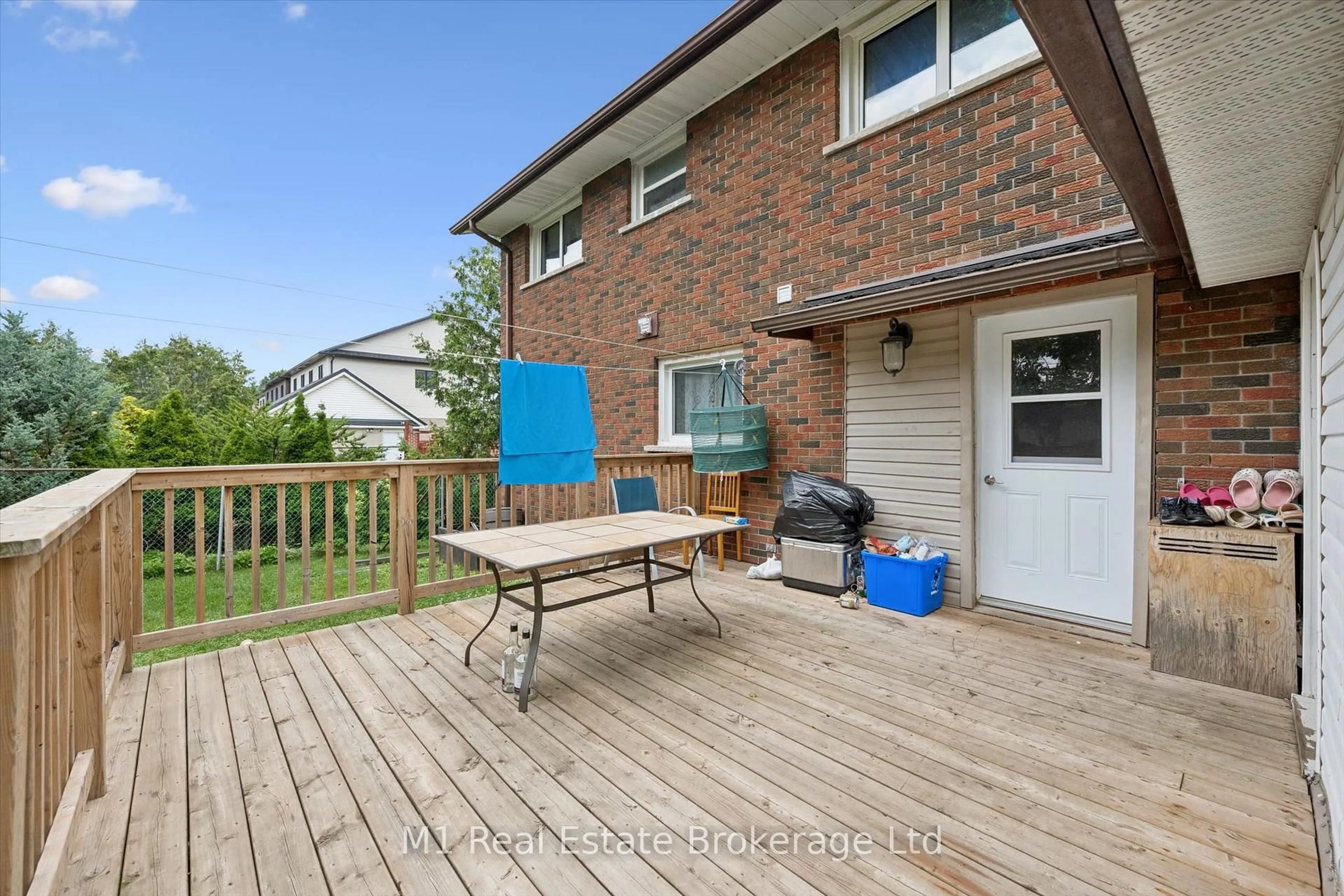 Patio, street for 53 Janefield Ave, Guelph Ontario N1G 2L4