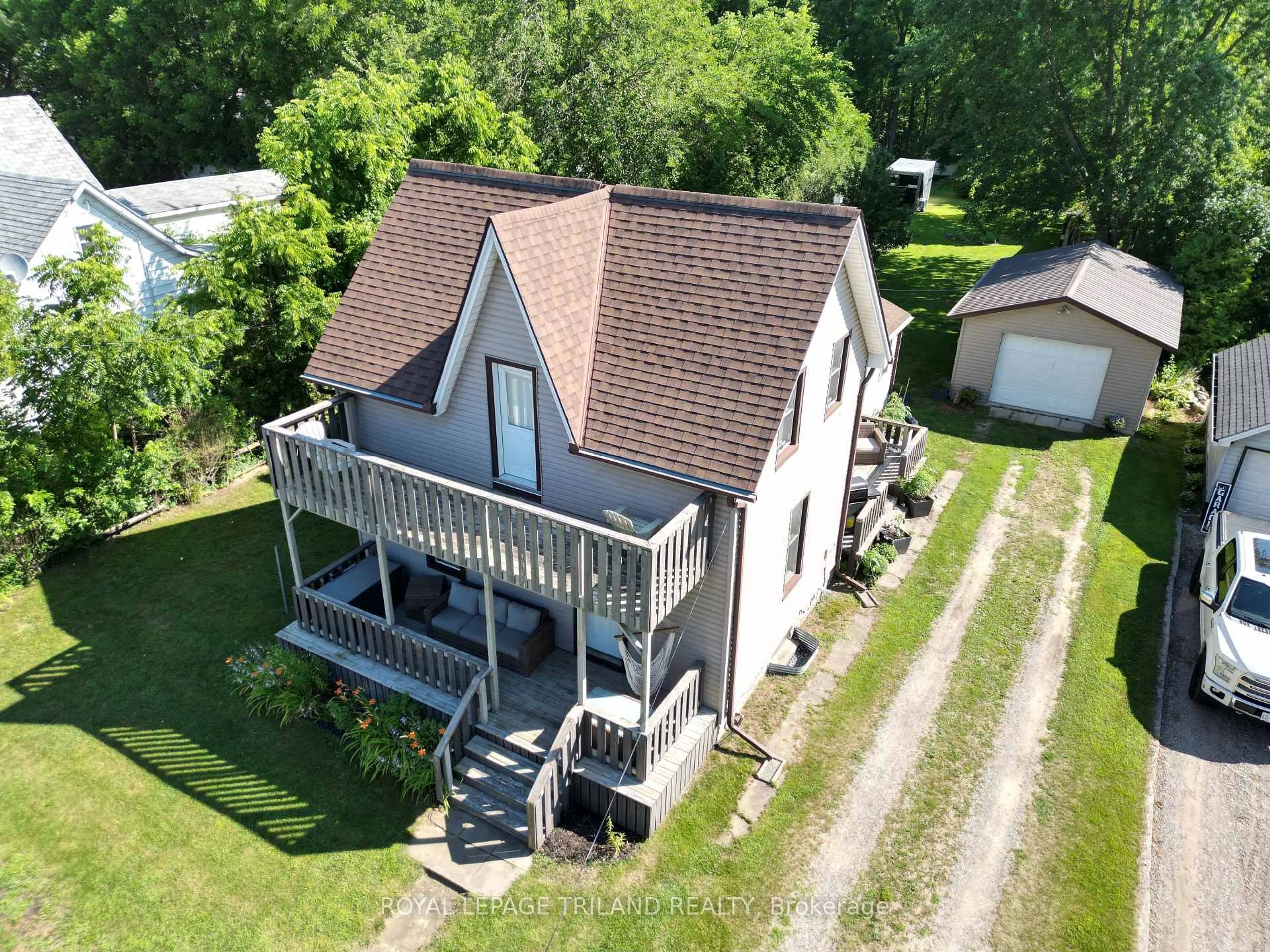 A pic from outside/outdoor area/front of a property/back of a property/a pic from drone, building for 177 Furnival Rd, West Elgin Ontario N0L 2P0