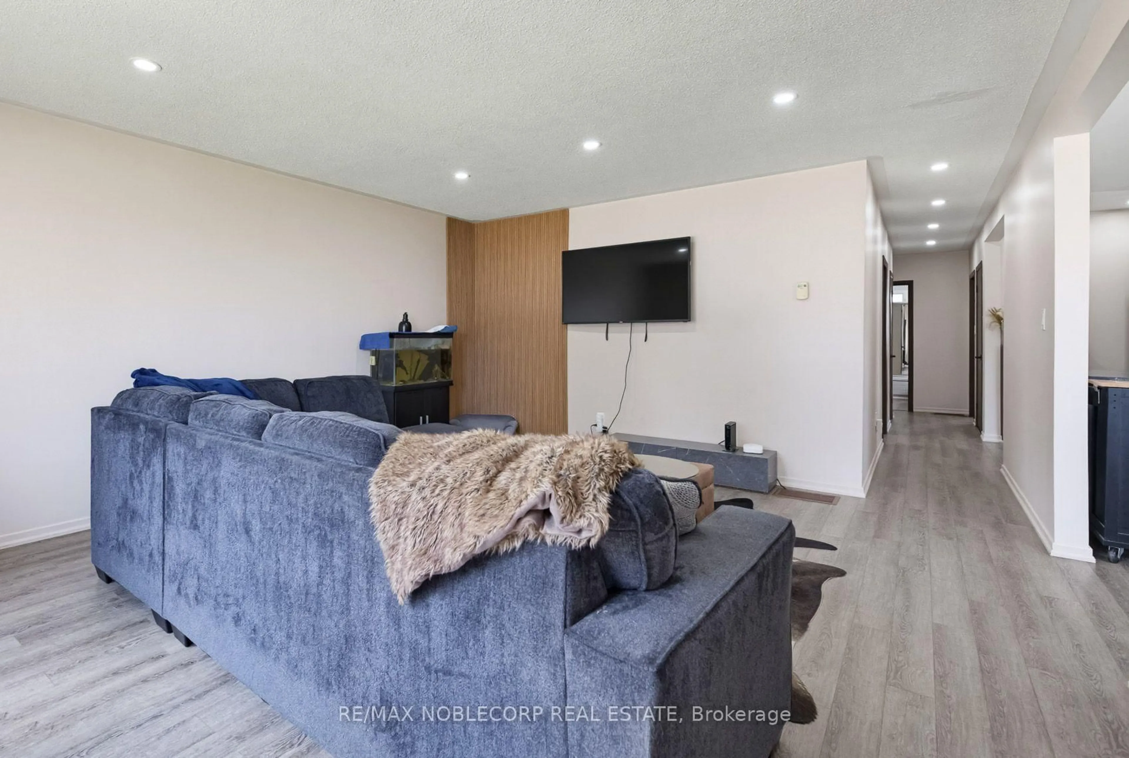 Living room with furniture, unknown for 331 Victoria St, Southgate Ontario N0C 1B0