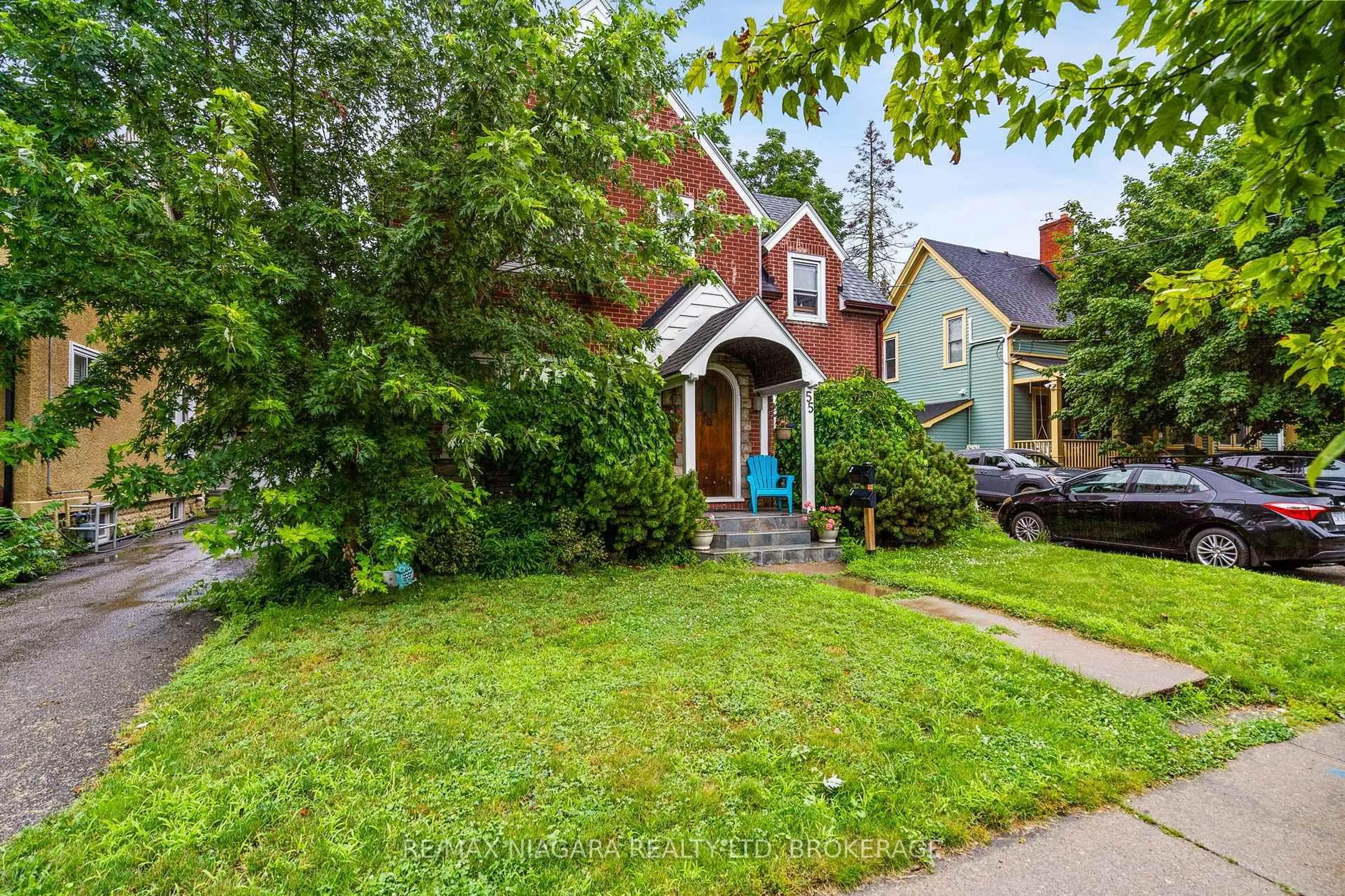 Unknown for 55 Maple St, St. Catharines Ontario L2R 2A8