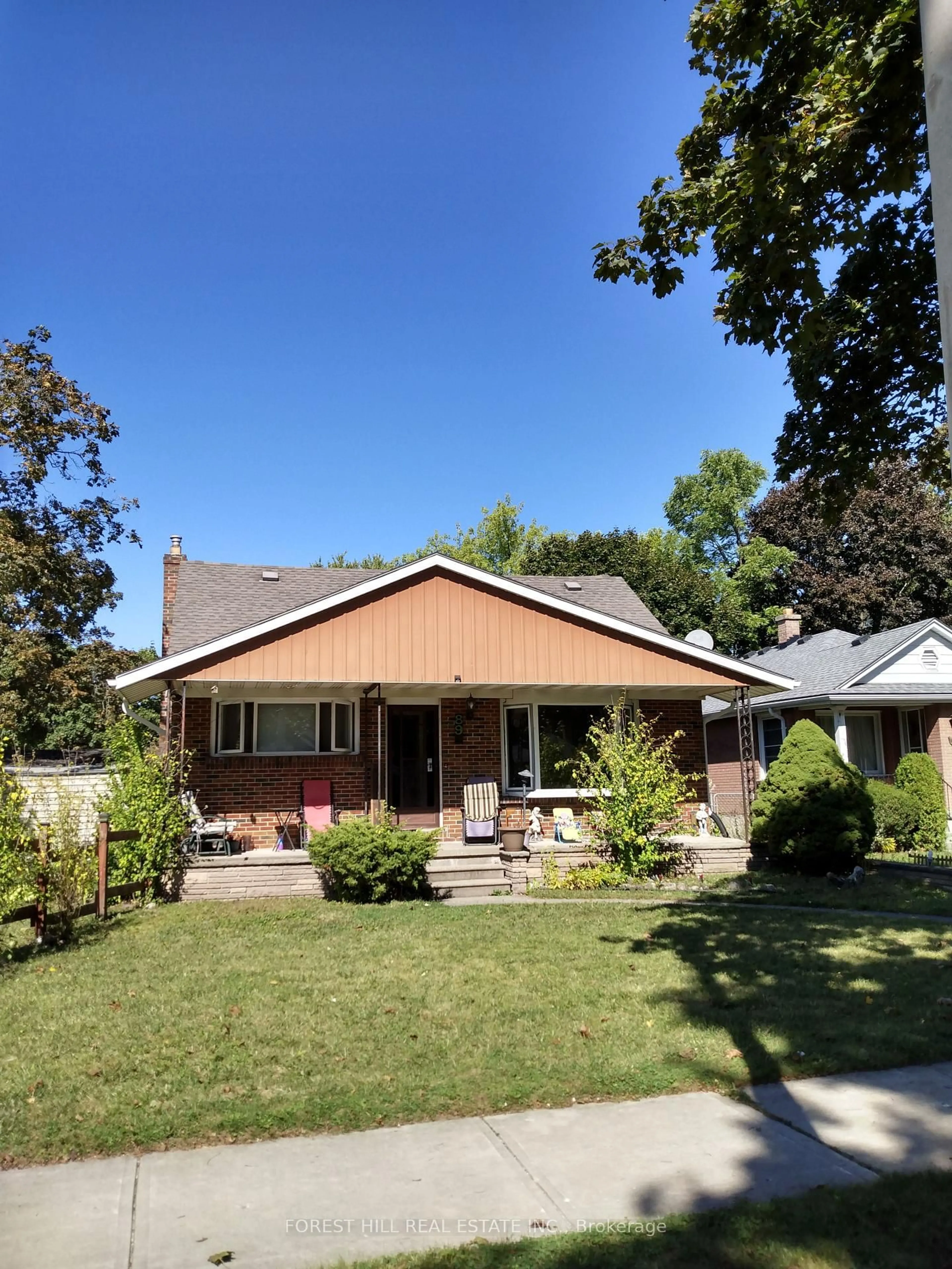 Home with vinyl exterior material, street for 89 Heather Cres, London East Ontario N5W 4L6