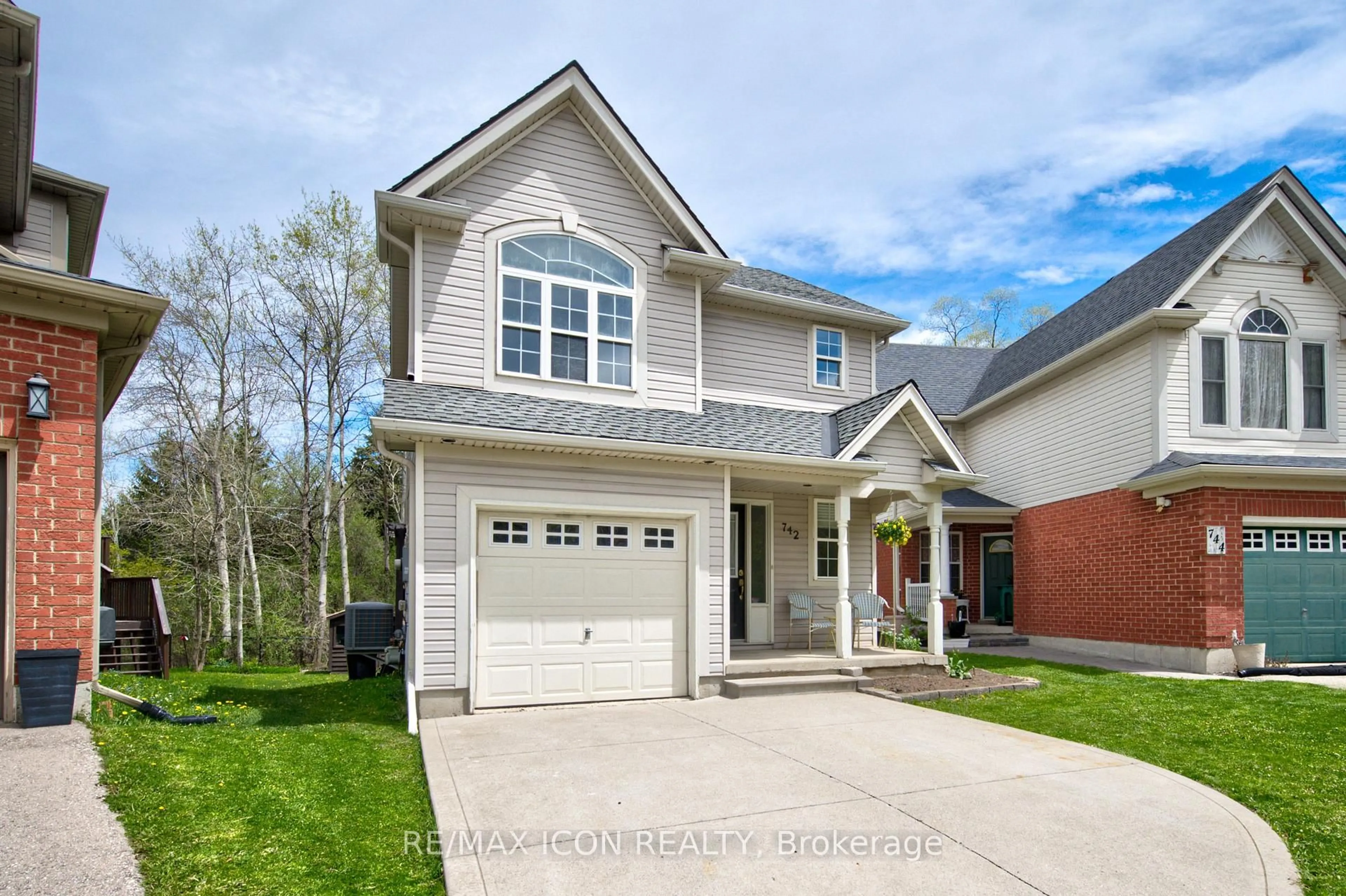 Home with brick exterior material, street for 742 Brookmill Pl, Waterloo Ontario N2V 2P1