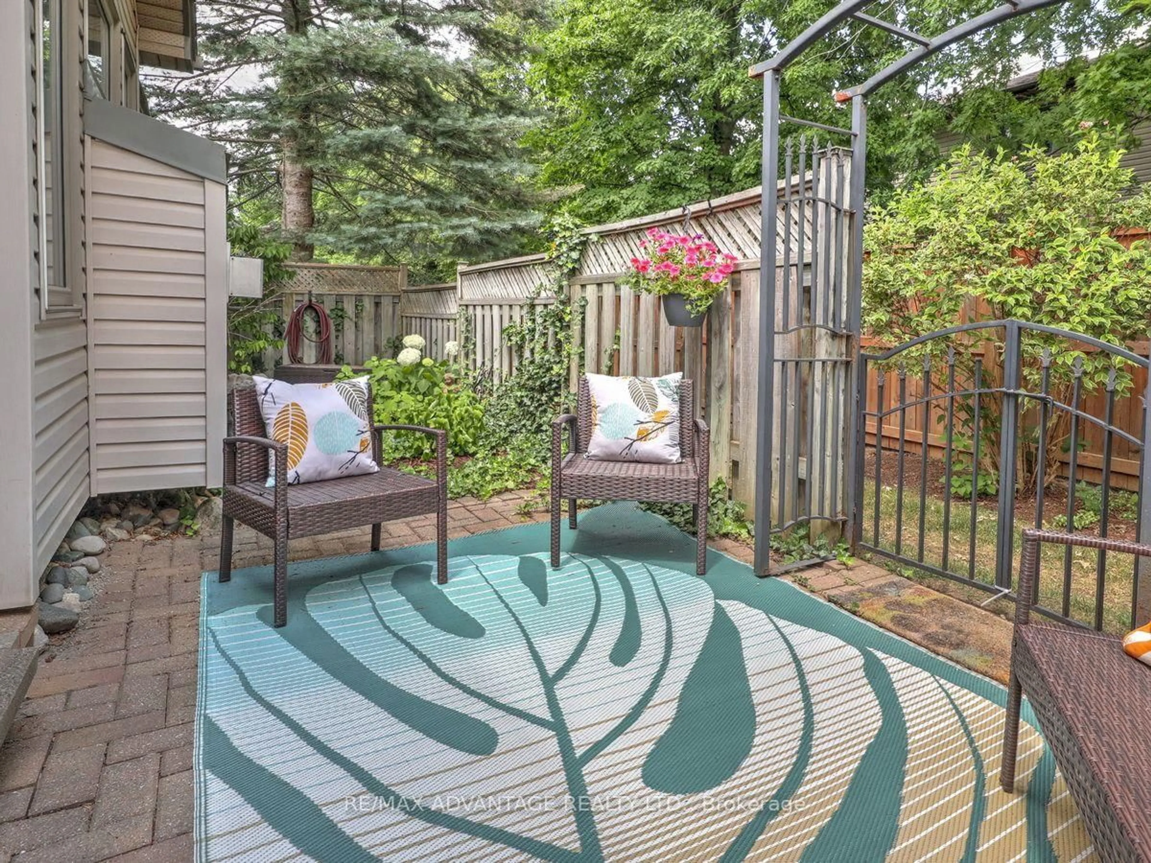 Patio, street for 515 Proudfoot Lane #17, London North Ontario N6H 5N9