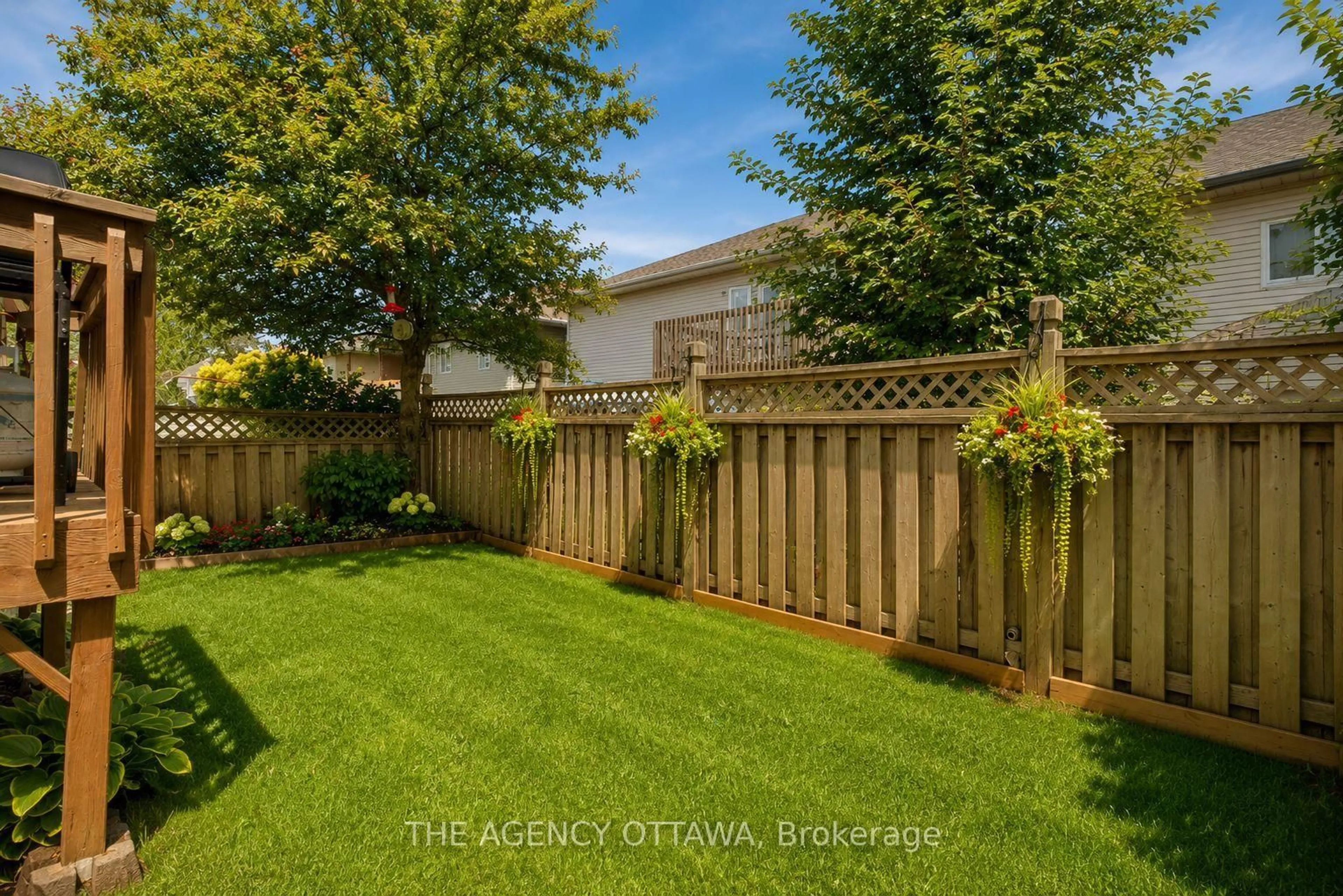 Patio, street for 3 North Ridge Manr, Carleton Place Ontario K7C 4N8