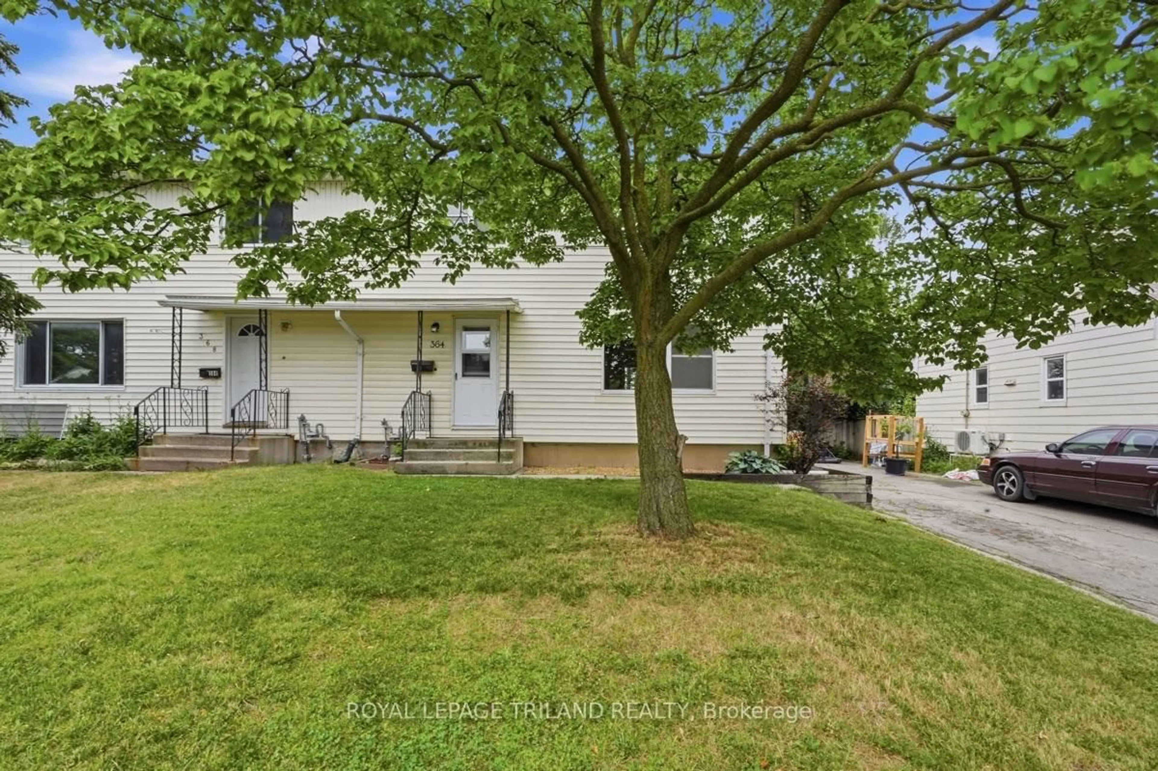 A pic from outside/outdoor area/front of a property/back of a property/a pic from drone, street for 364 Flanders Row, London East Ontario N5Y 1C4