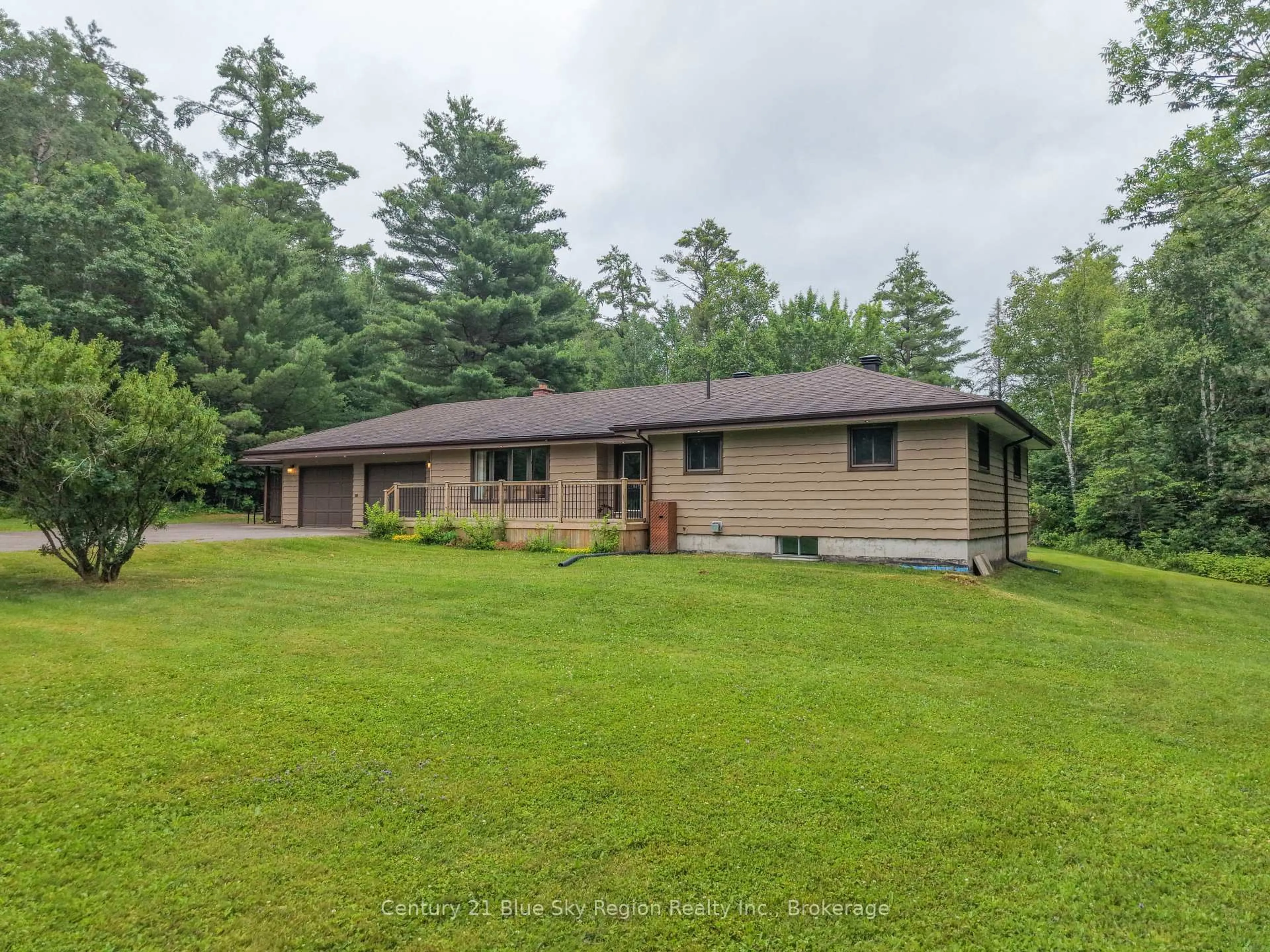 A pic from outside/outdoor area/front of a property/back of a property/a pic from drone, unknown for 1532 Highway 17, Bonfield Ontario P0H 2E0