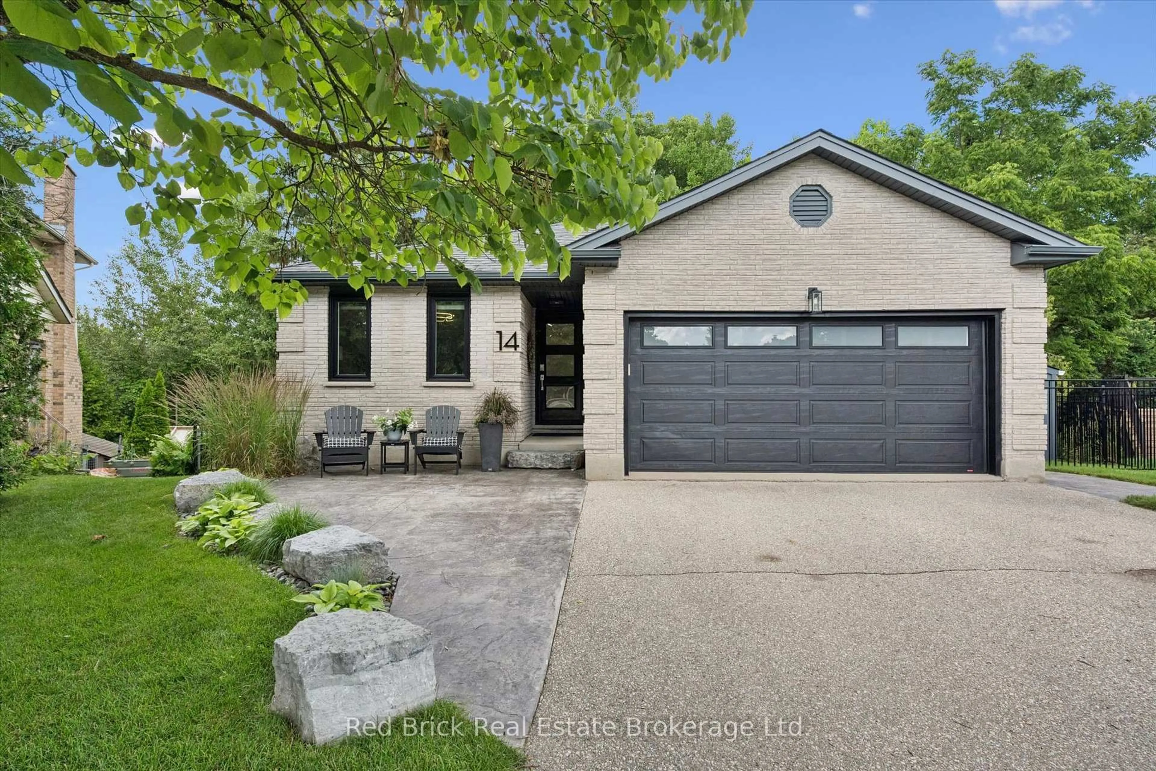 Home with brick exterior material, street for 14 Brookhaven Crt, Guelph Ontario N1G 4C2