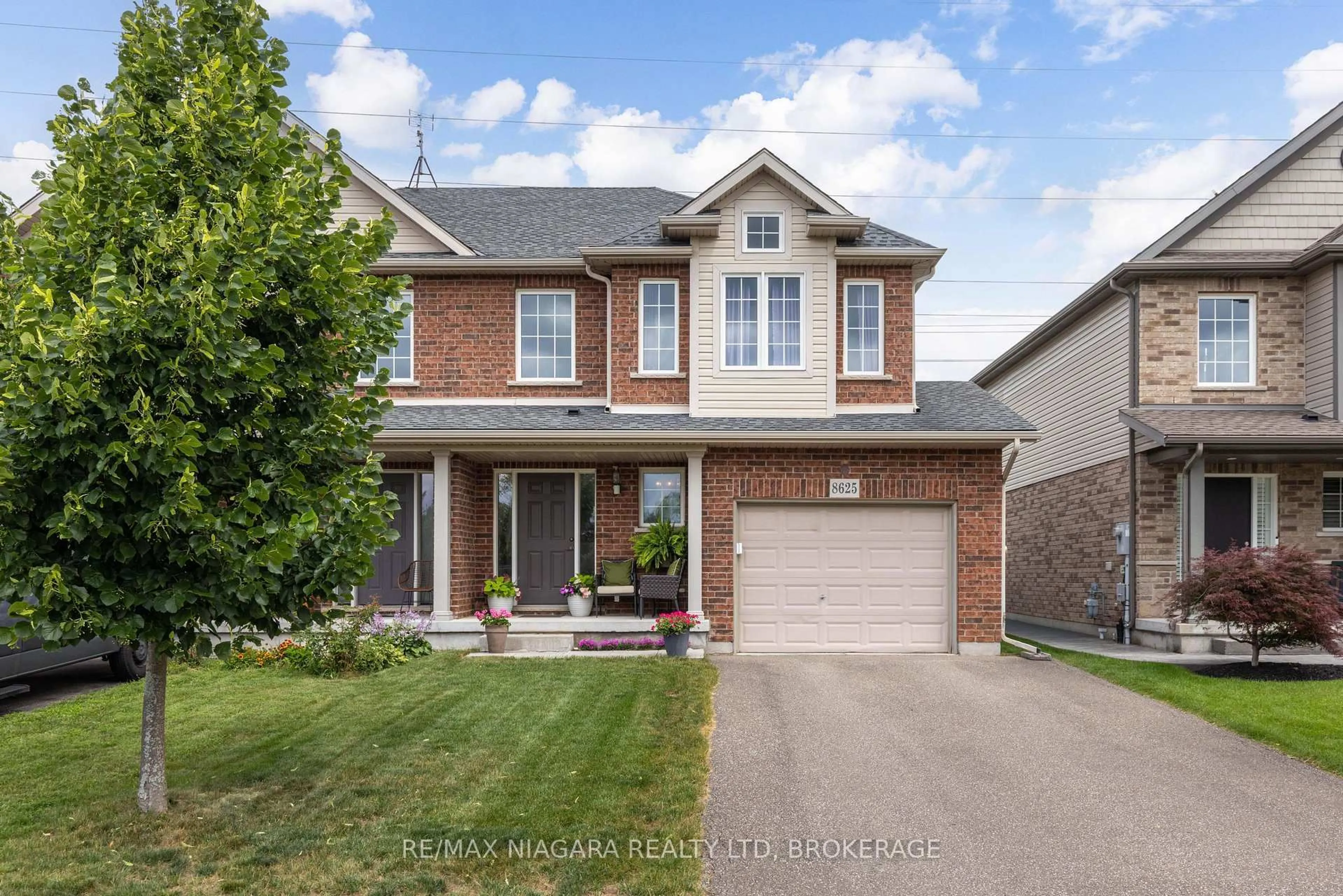 Home with brick exterior material, street for 8625 Upper Canada Dr, Niagara Falls Ontario L2H 0B7