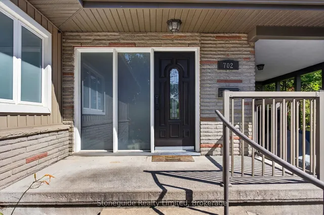 702 Walkerfield Ave, Peterborough 5