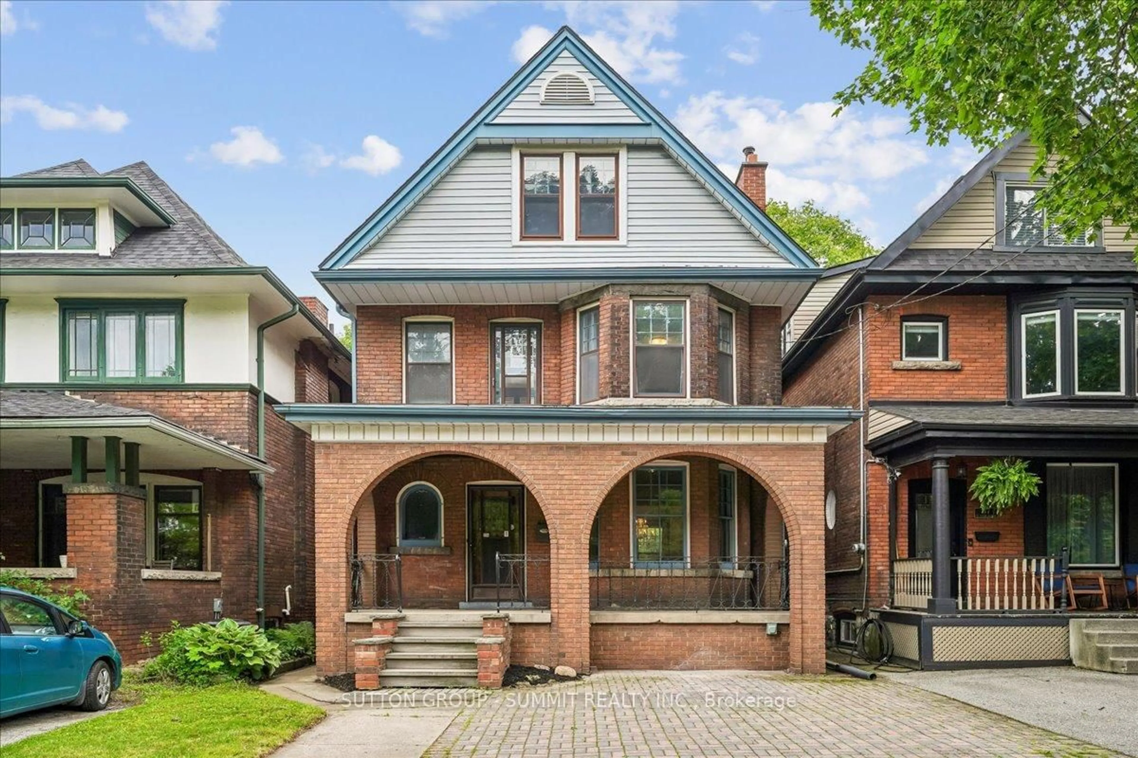 Home with brick exterior material, street for 33 Saint Clair Ave, Hamilton Ontario L8M 2N4