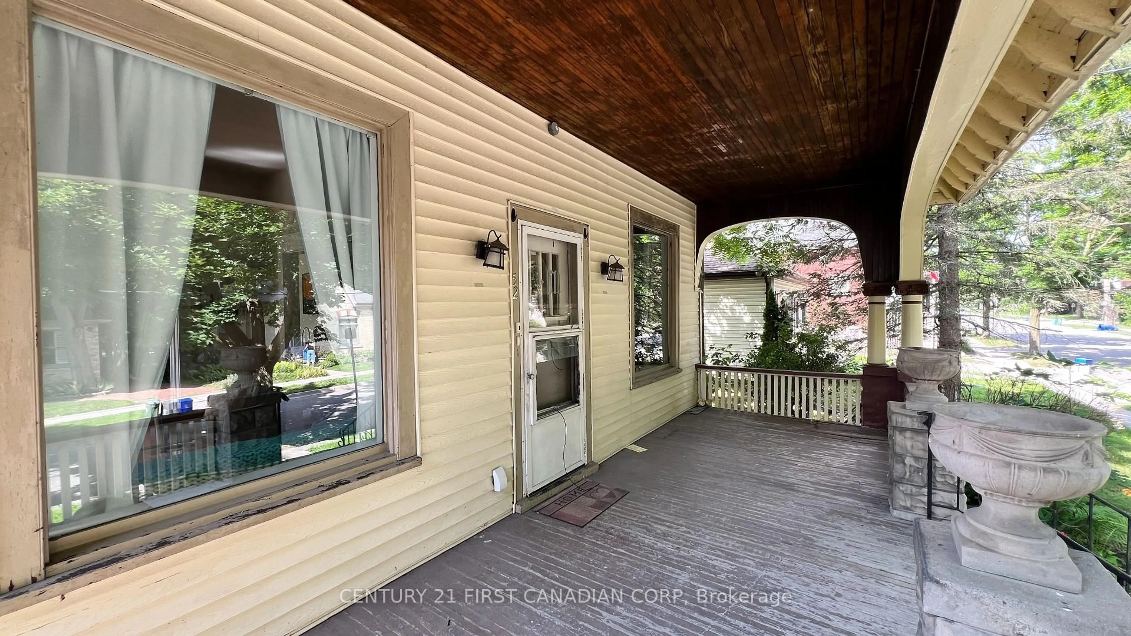 Patio, street for 52 Becher St, London South Ontario N6C 1A5