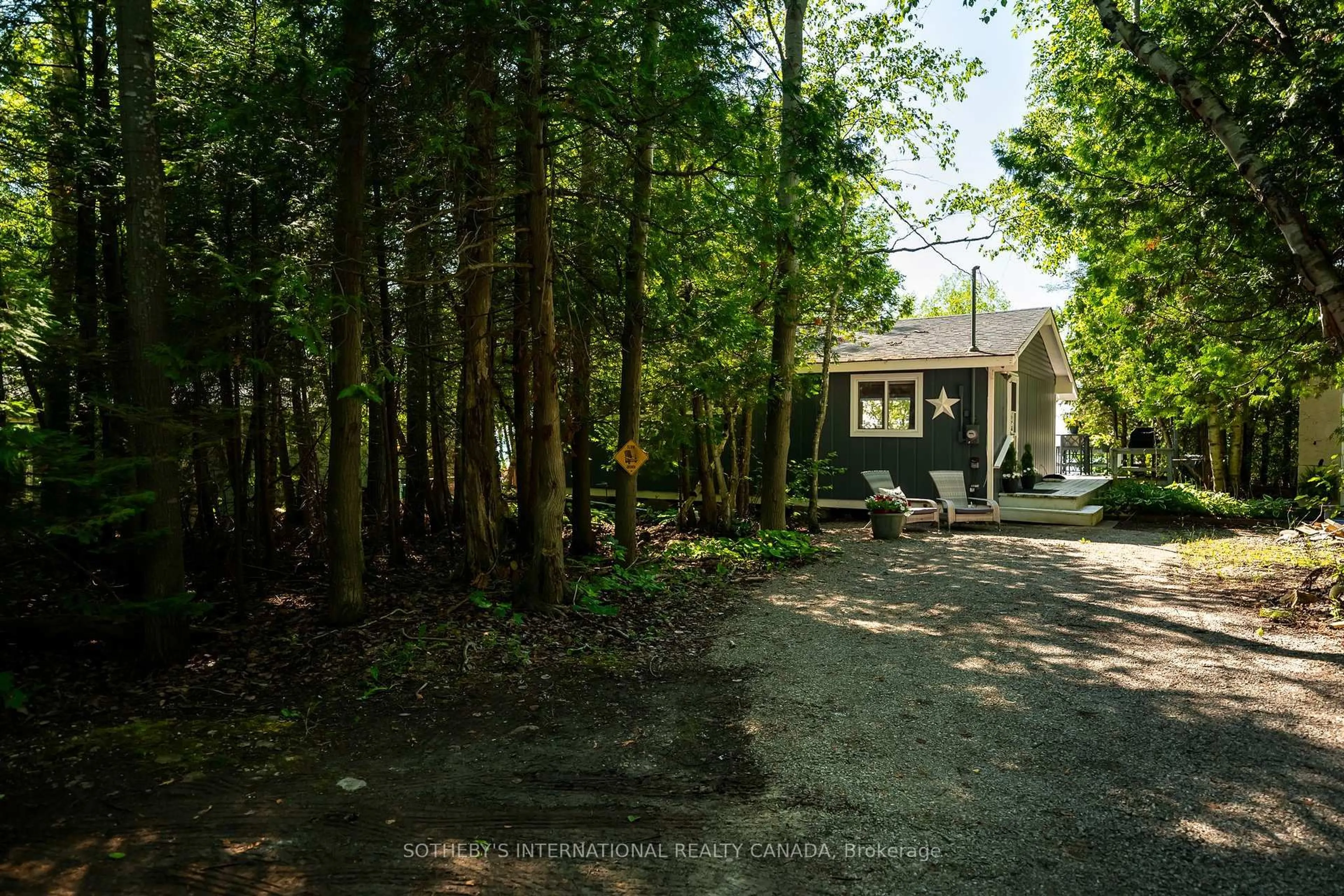 Unknown for 1520 2nd Ave, Native Leased Lands Ontario N0H 2C1