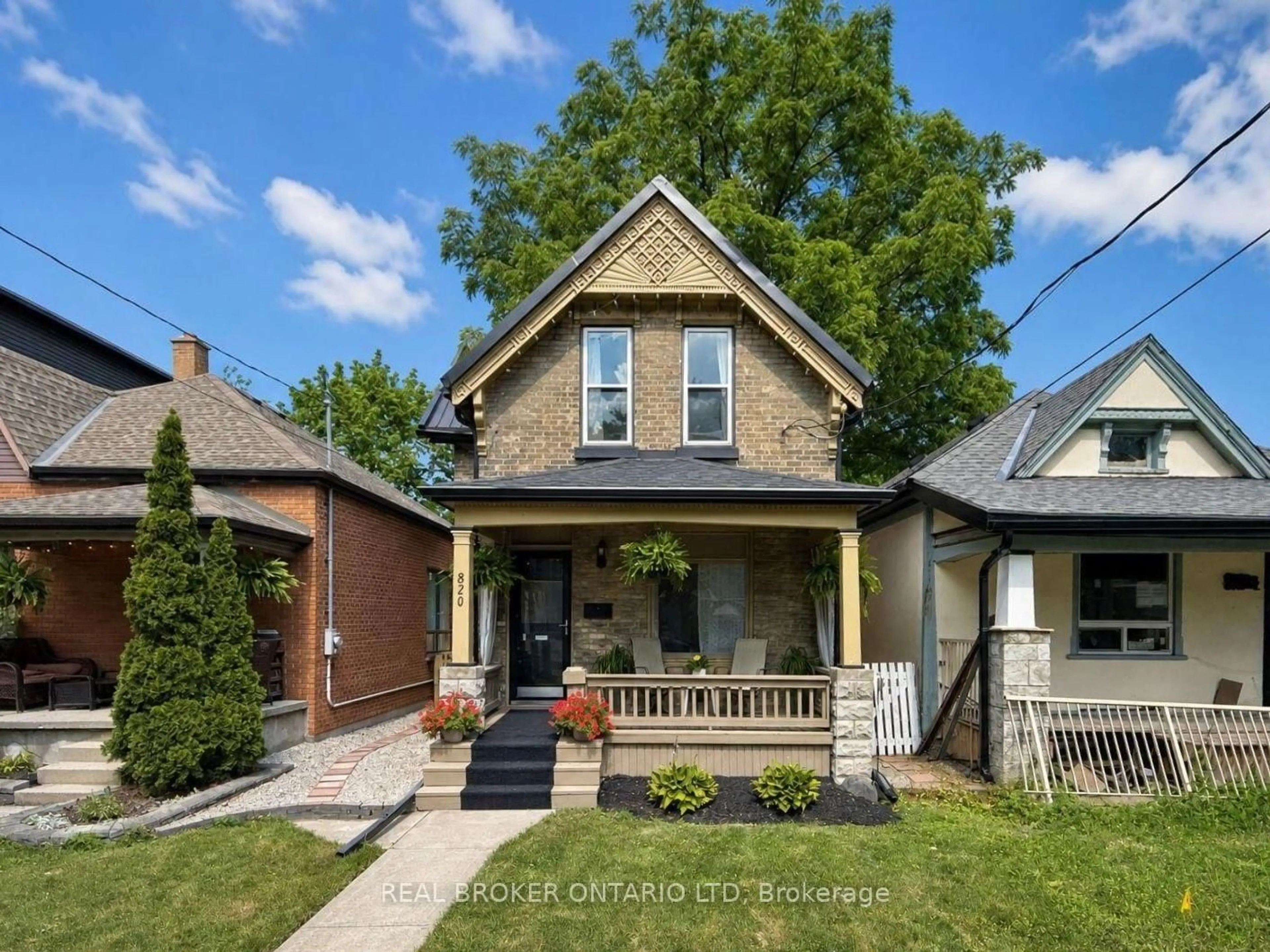 Home with brick exterior material, street for 820 Maitland St, London East Ontario N5Y 2W5
